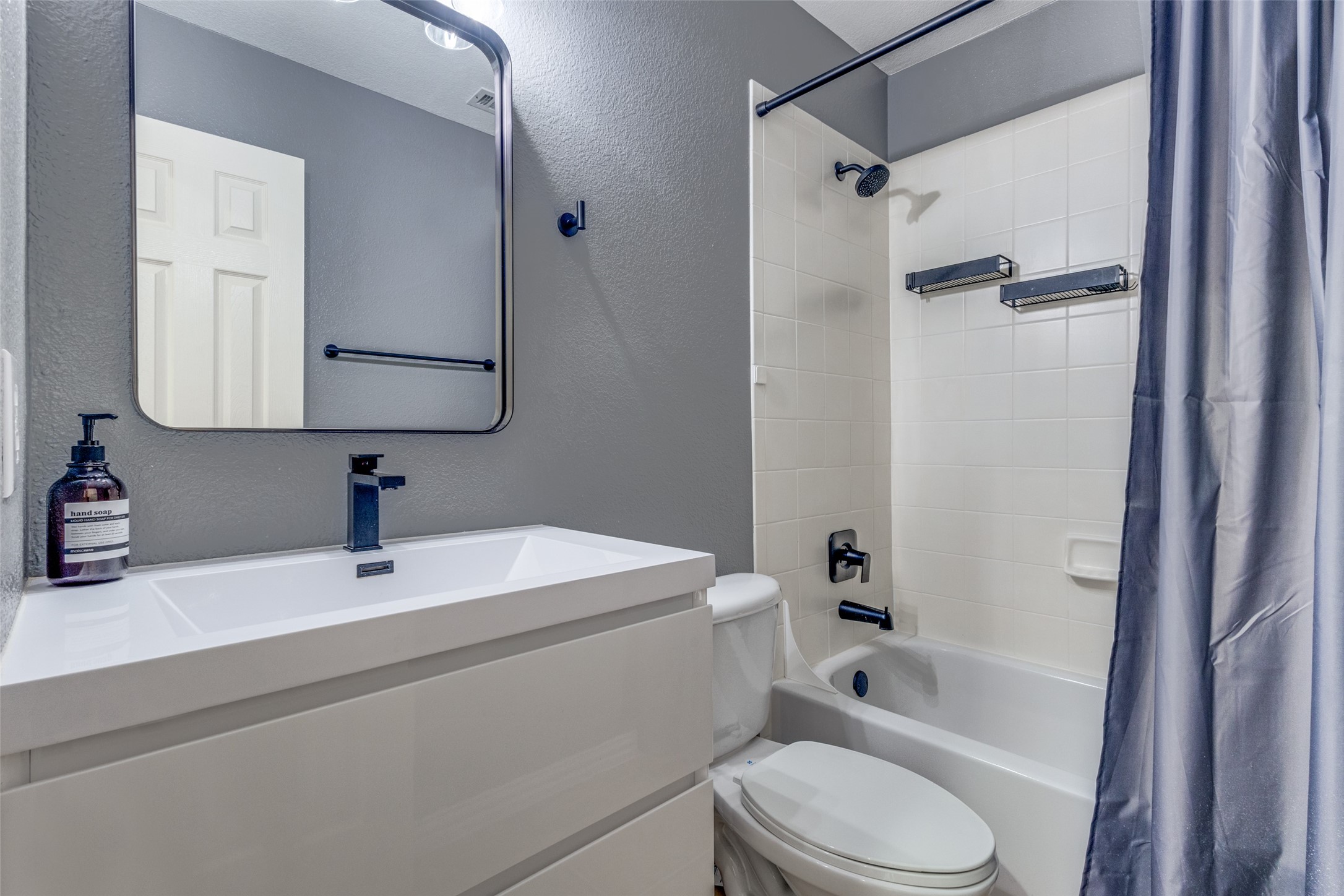 3313 Madison Avenue Hurst TX 76054