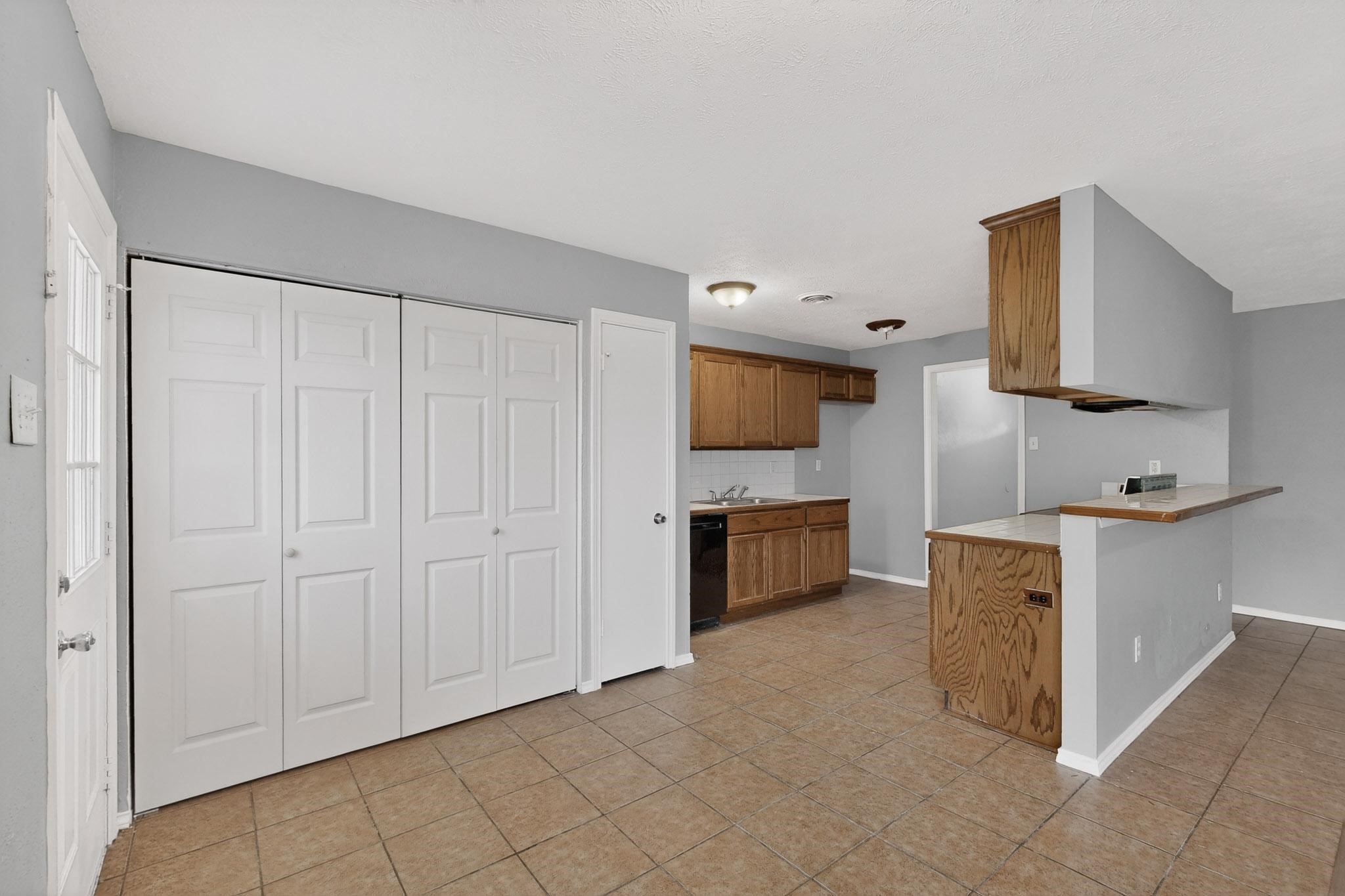 6805 Newcastle Place North Richland Hills TX 76182