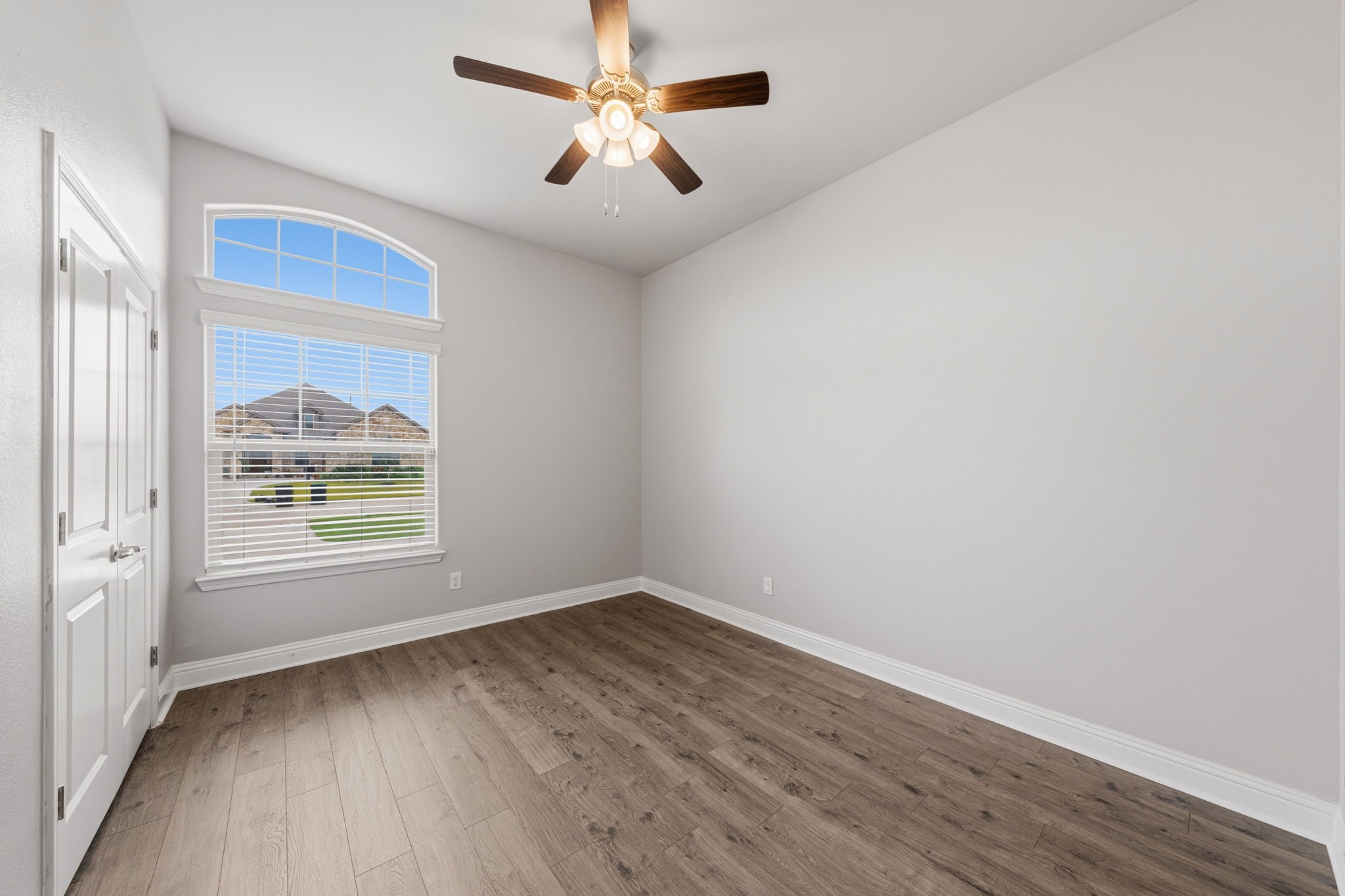 3724 Twin Pines Drive Grand Prairie TX 76065