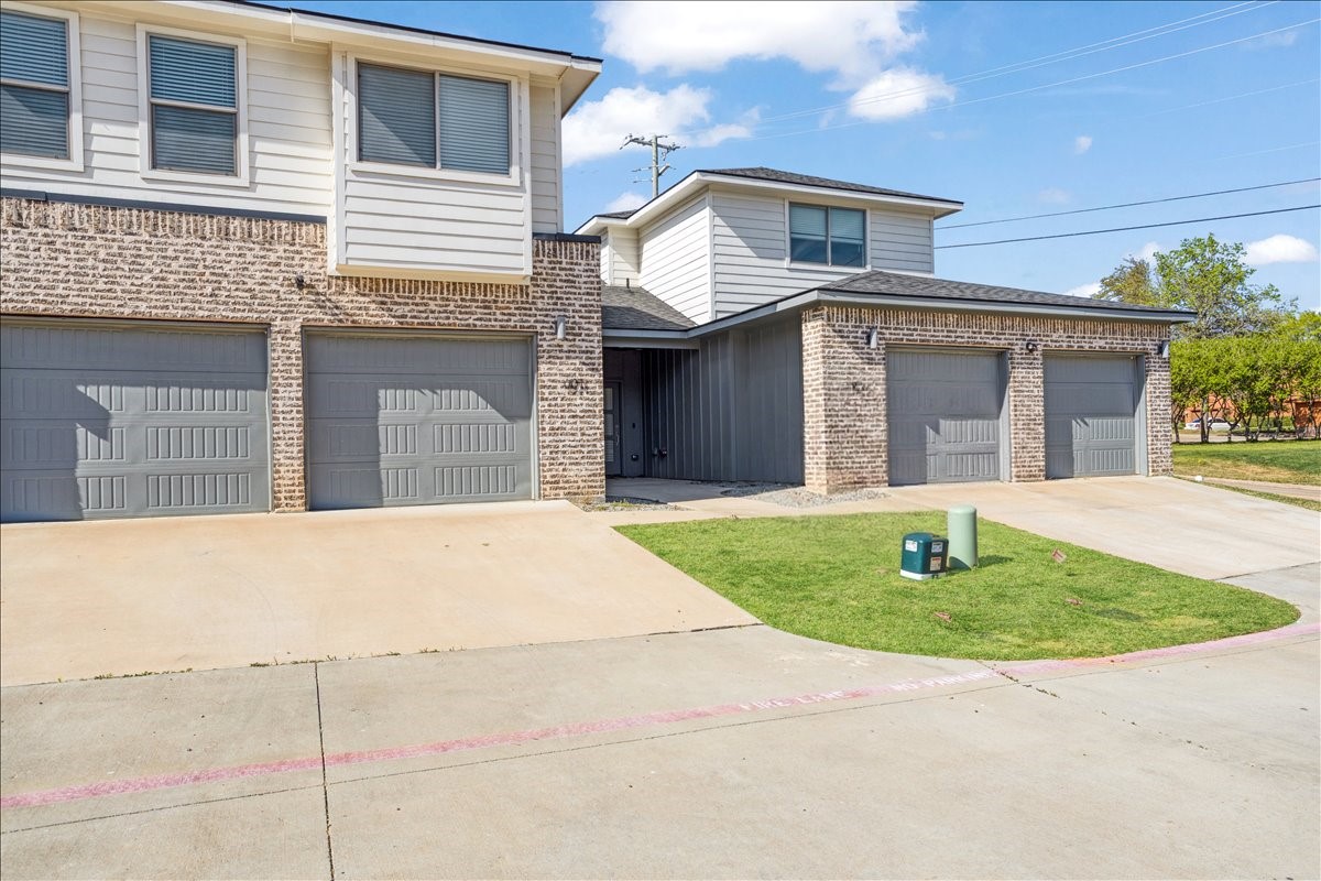 3060 W Crawford Street Denison TX 75020