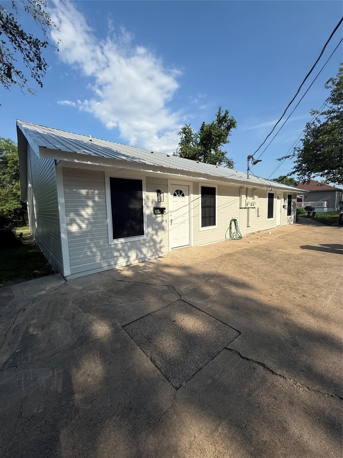304 E Hickory Street Kaufman TX 75142