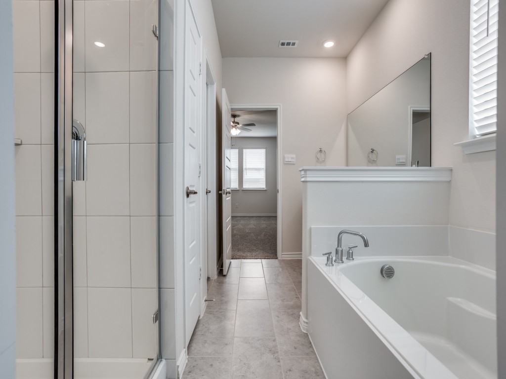 6978 Draper Lane Garland TX 75043