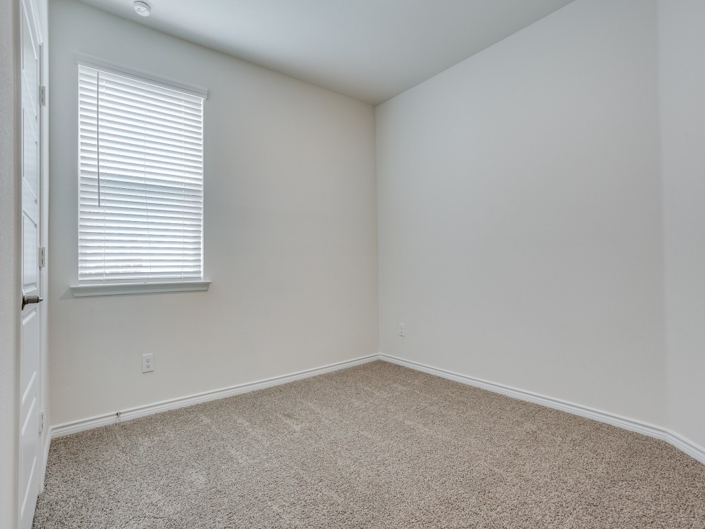 6978 Draper Lane Garland TX 75043