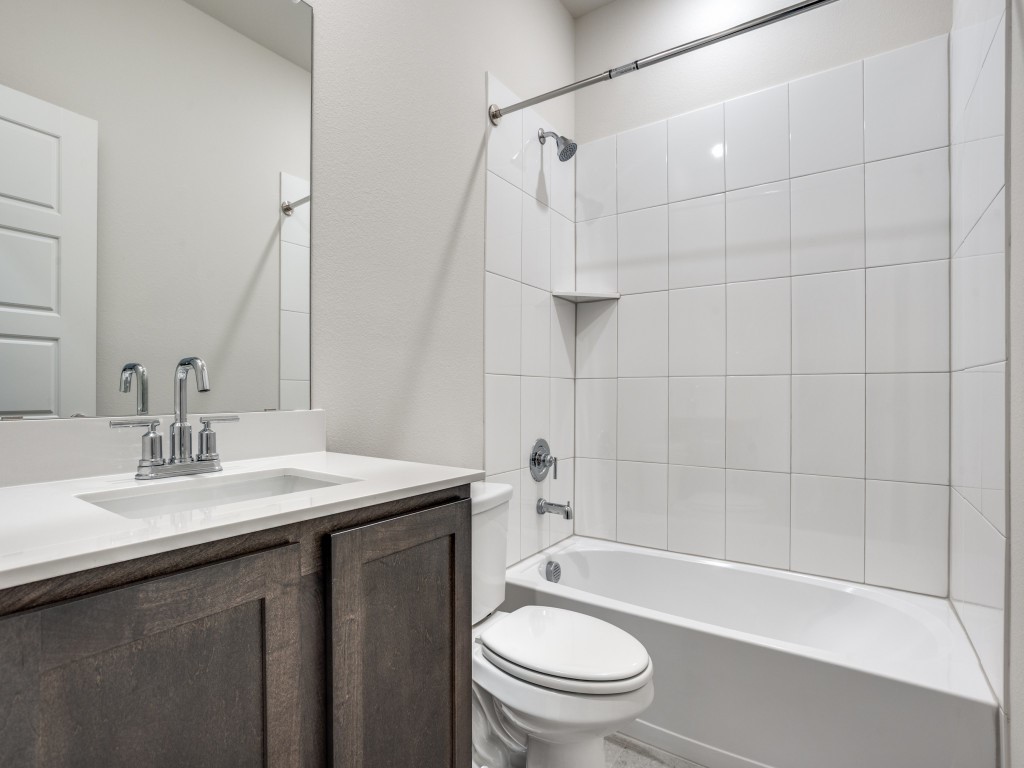 6978 Draper Lane Garland TX 75043