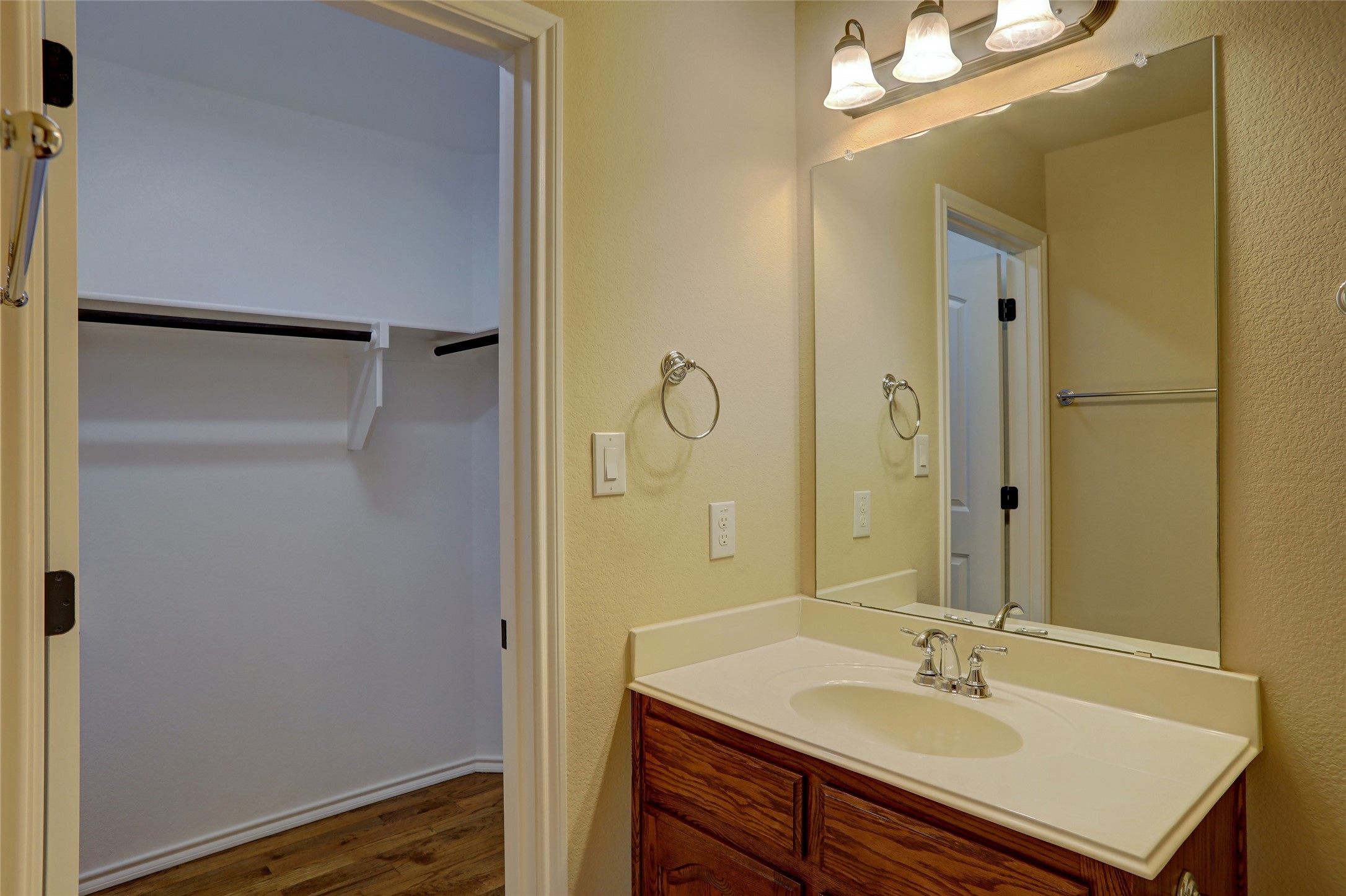 1043 Kenilworth Street Allen TX 75013