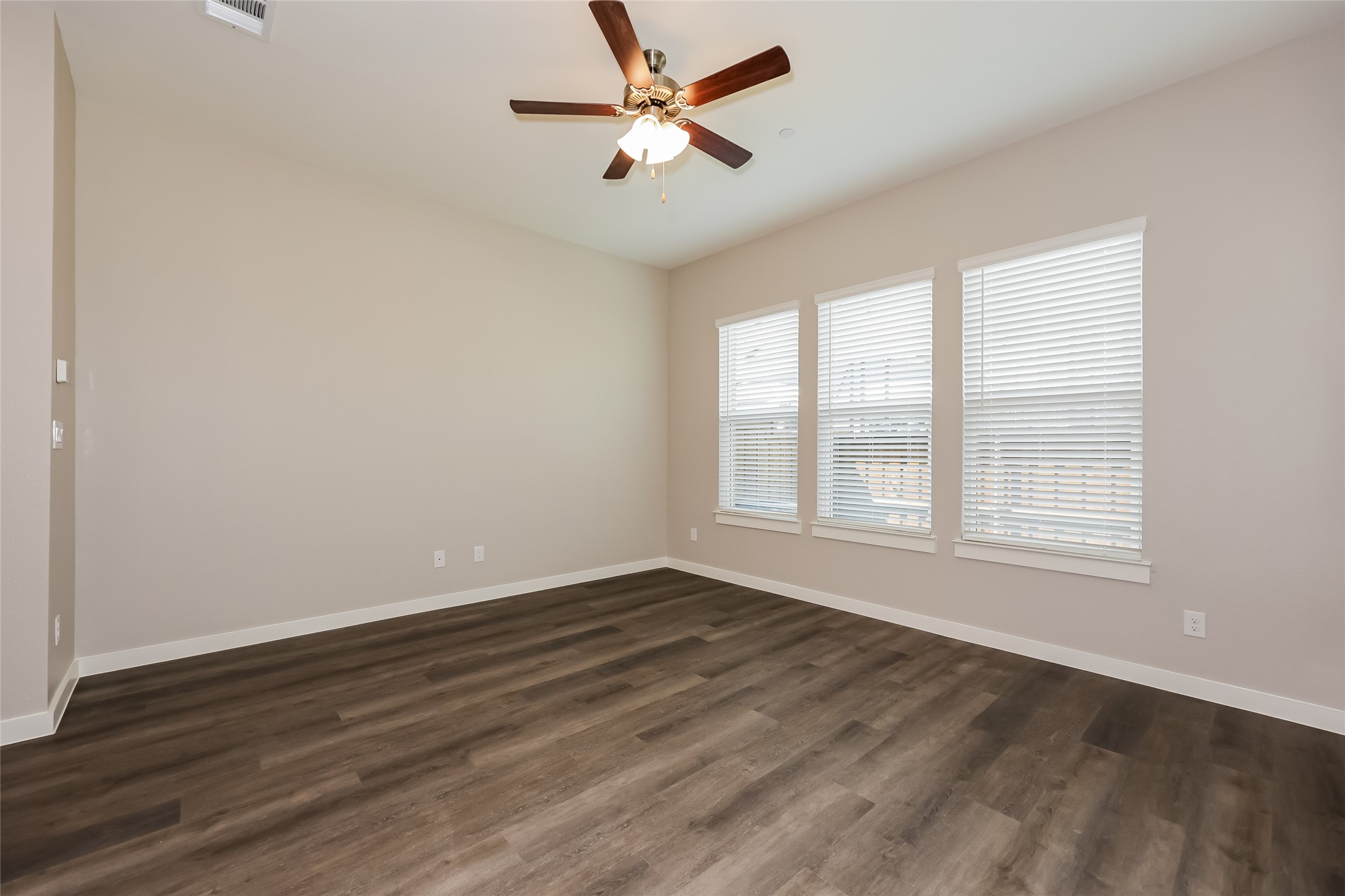3031 Songbird Lane Garland TX 75043