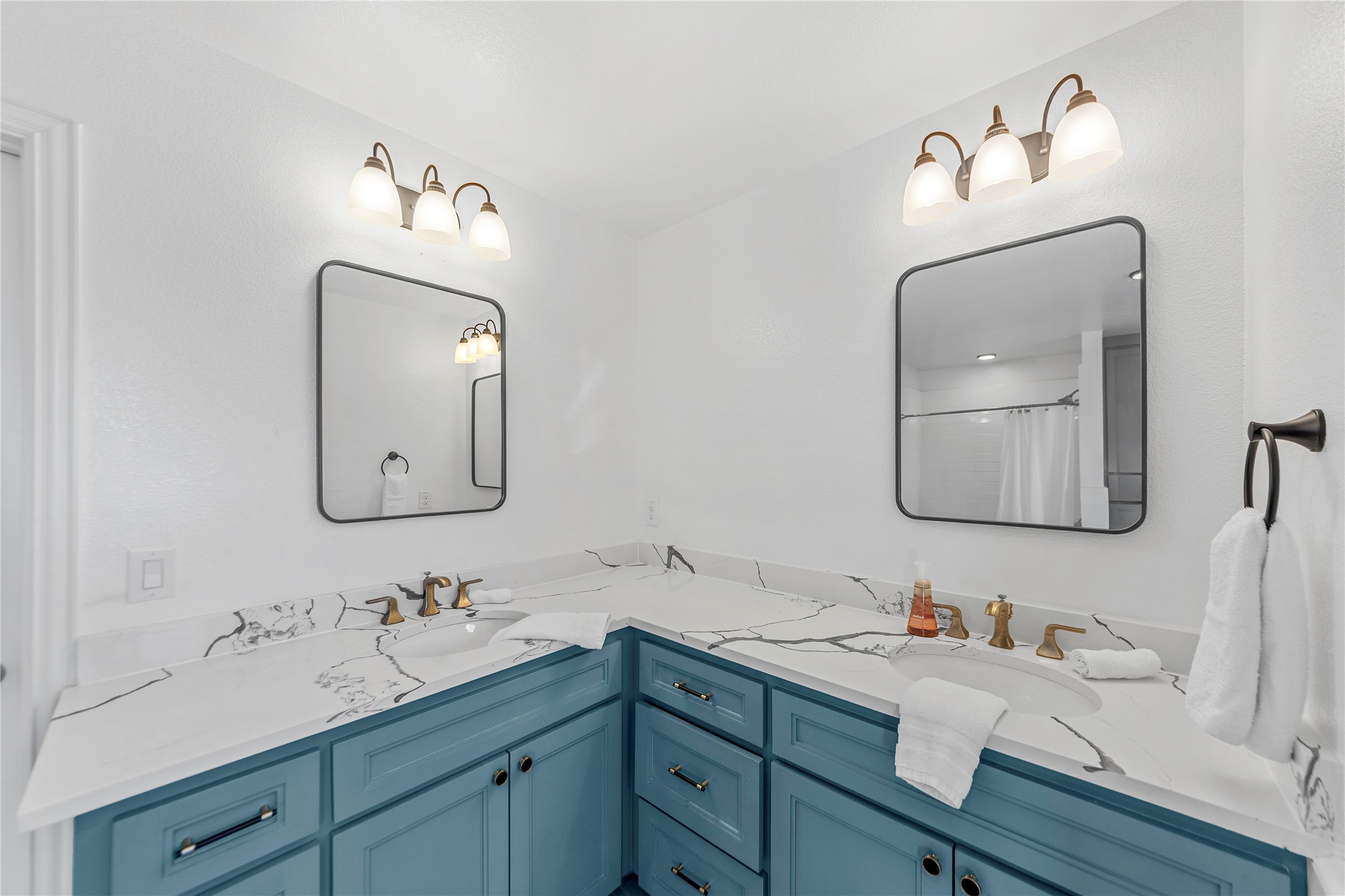 3316 Inwood Road Dallas TX 75235