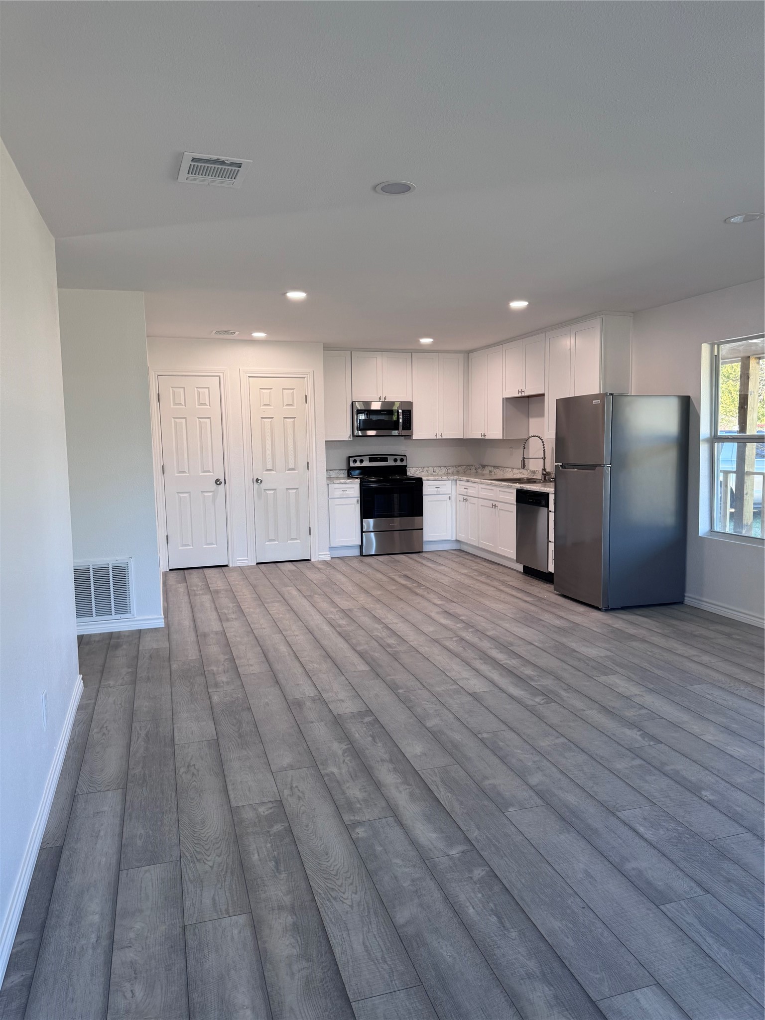 7261 Highway 276 Point TX 75472