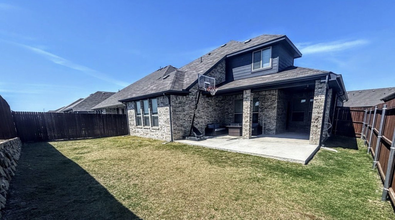 5920 Halls Lake Loop Fort Worth TX 76179