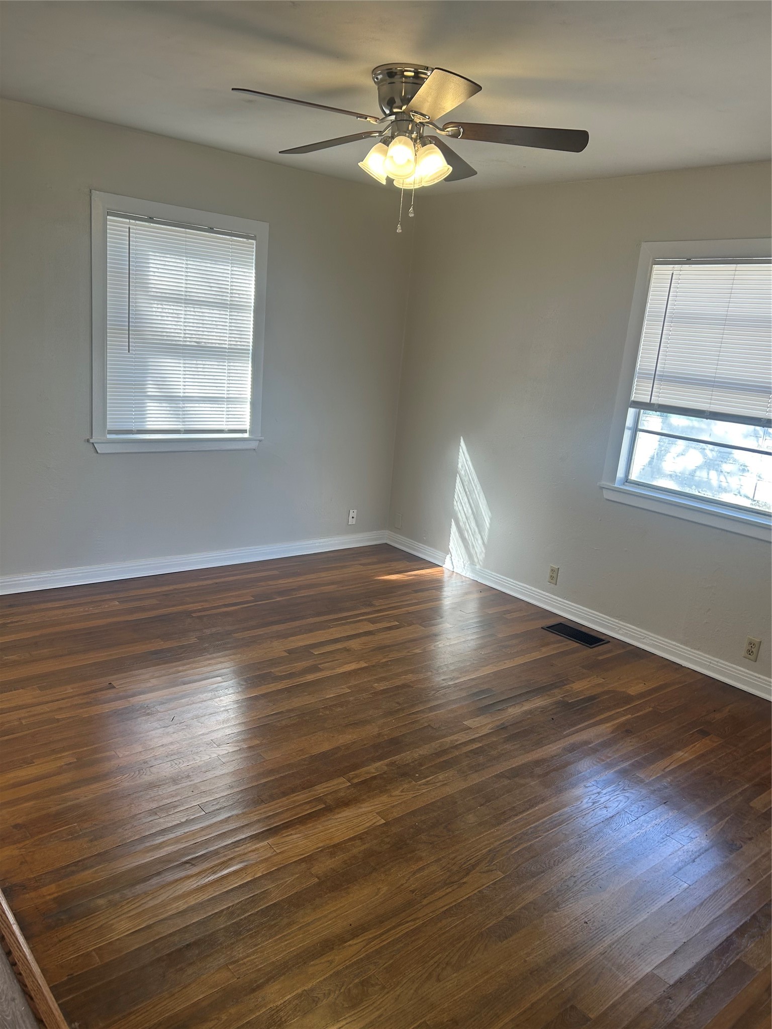 924 S Lee Avenue Sherman TX 75090