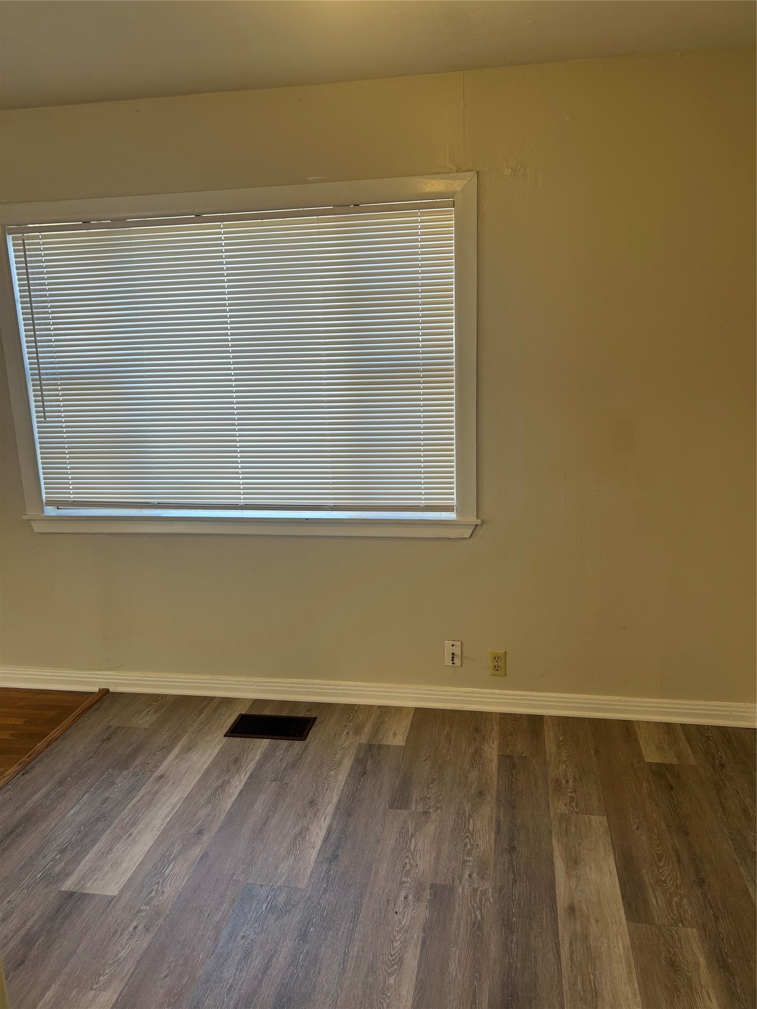 924 S Lee Avenue Sherman TX 75090