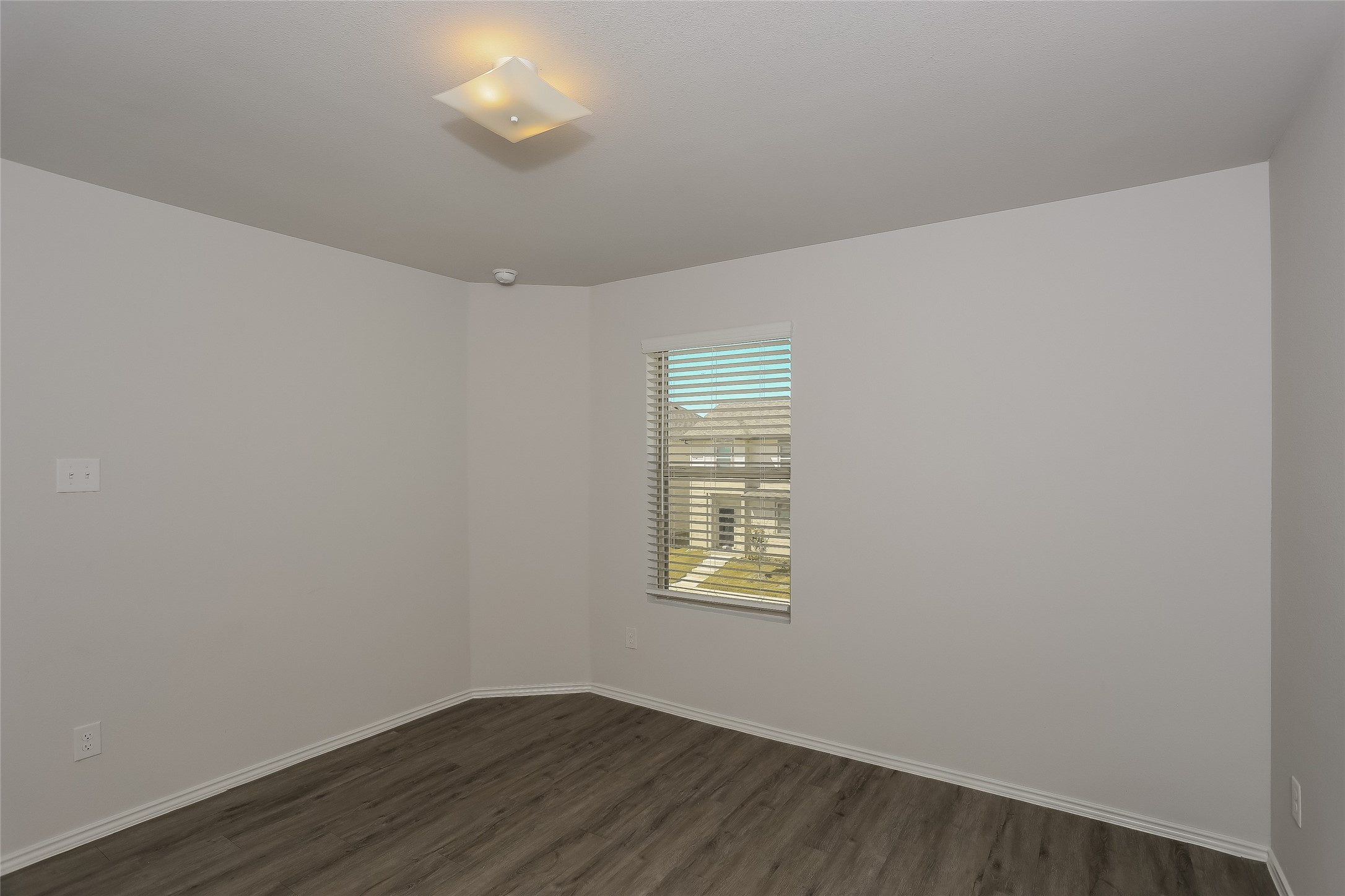 5244 Applegate Drive Fort Worth TX 76119