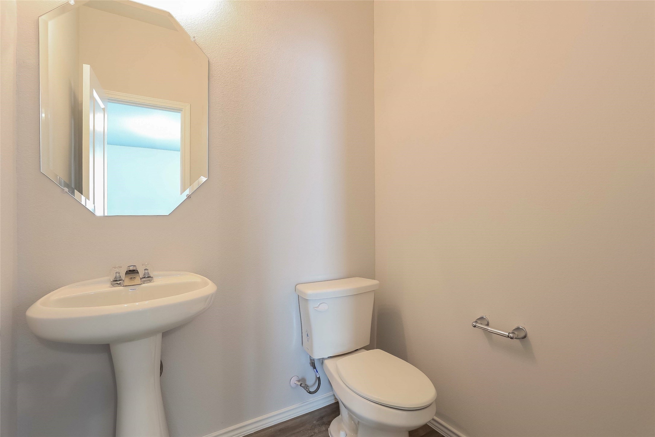 5244 Applegate Drive Fort Worth TX 76119
