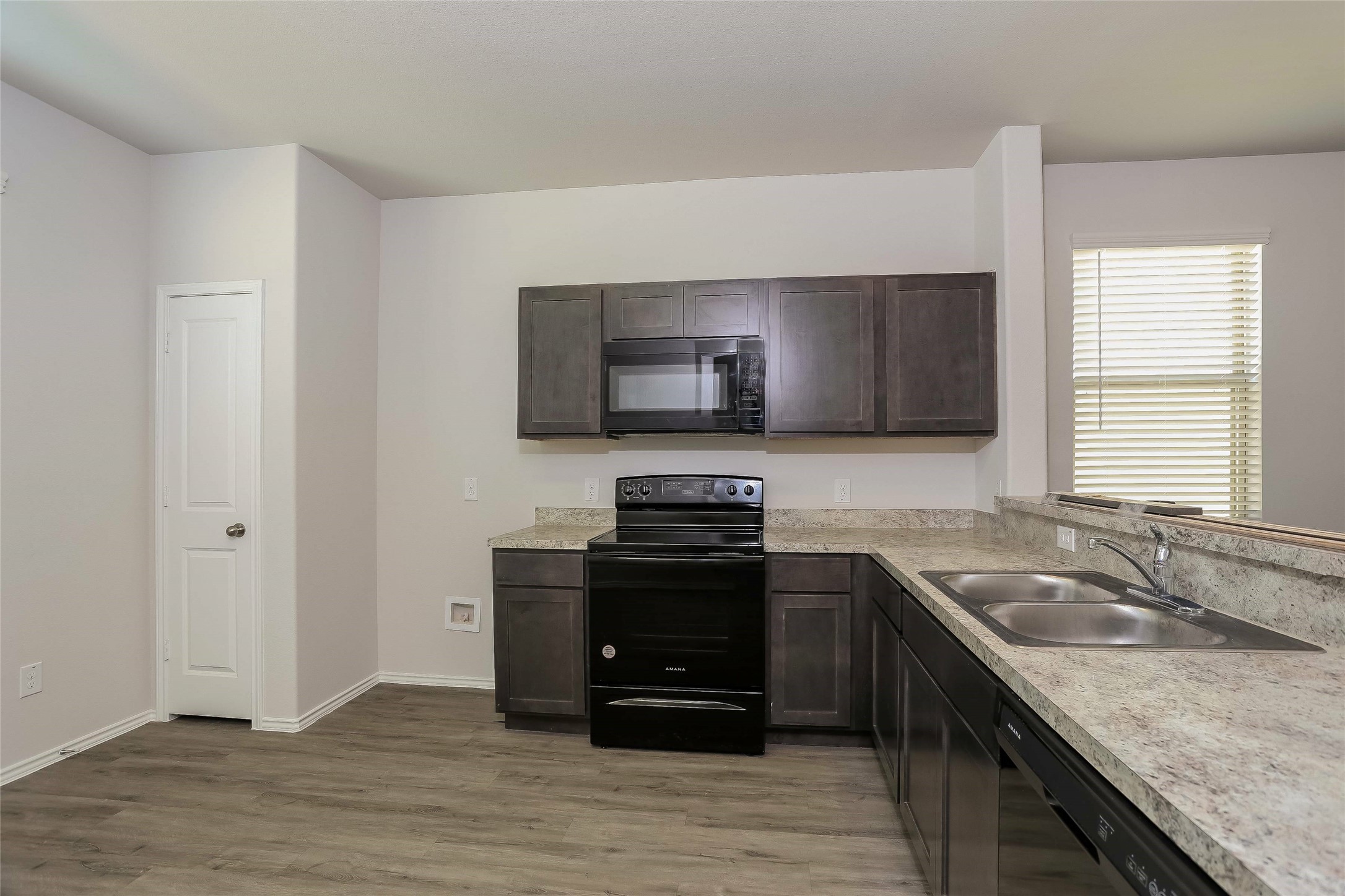 5244 Applegate Drive Fort Worth TX 76119