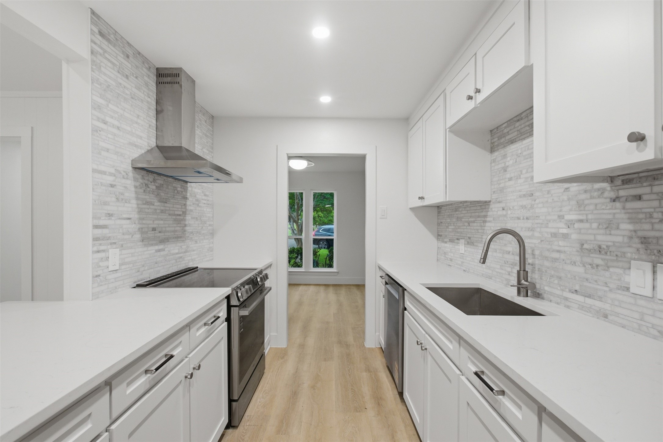 7517 Meadow Oaks Drive Dallas TX 75230