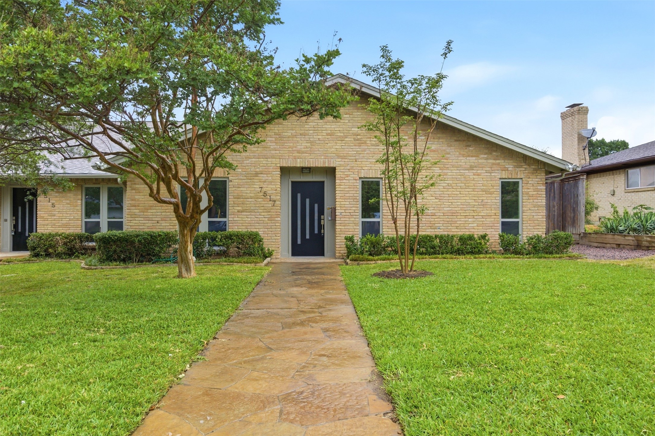 7517 Meadow Oaks Drive Dallas TX 75230