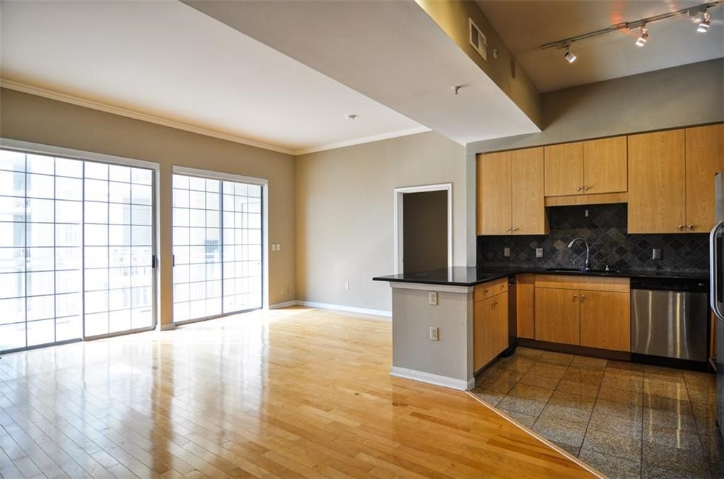 3225 Turtle Creek Boulevard Dallas TX 75219