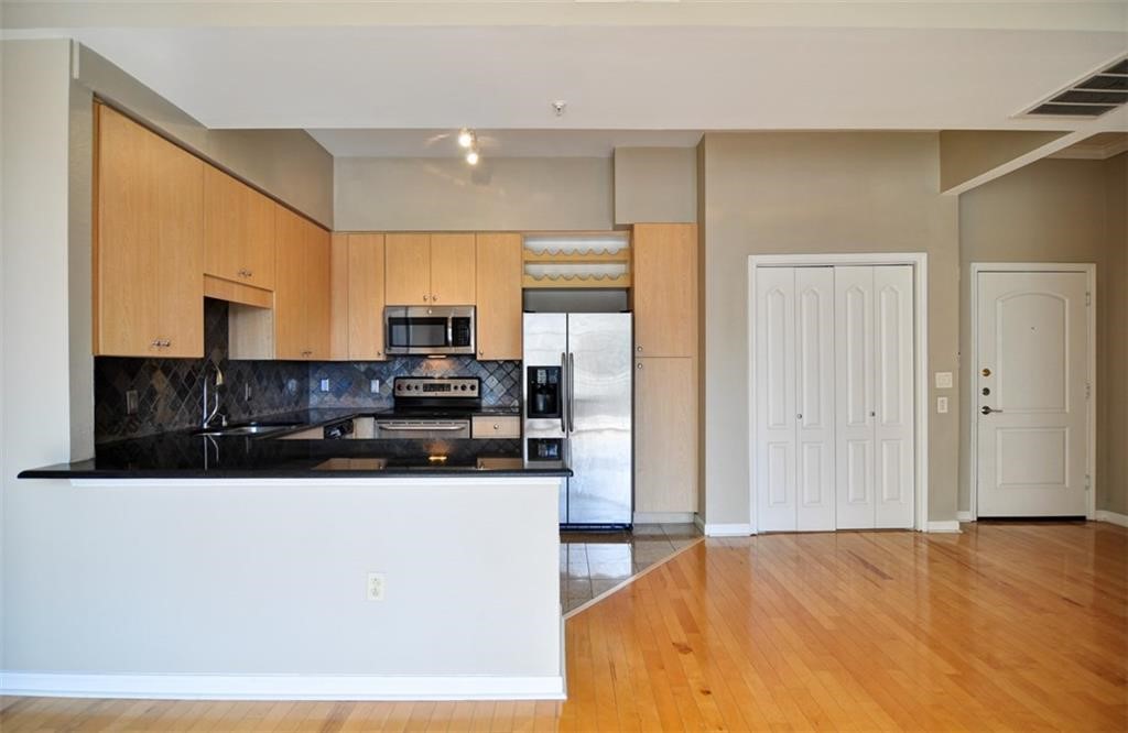 3225 Turtle Creek Boulevard Dallas TX 75219
