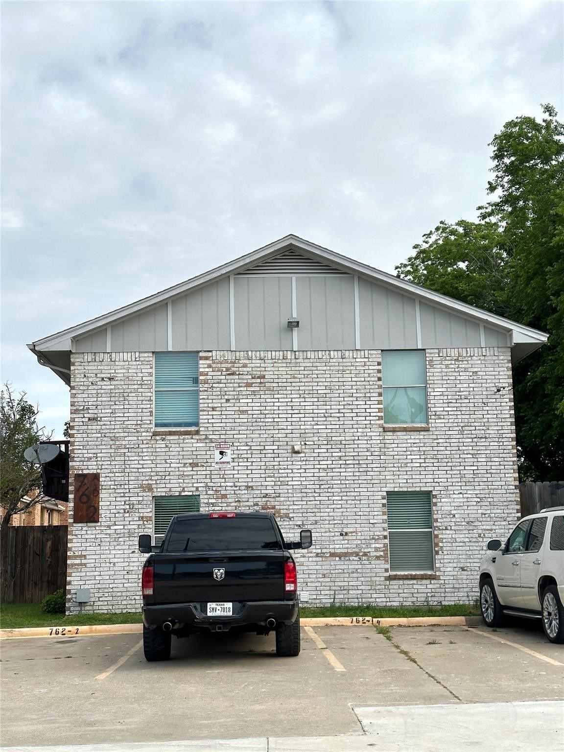 762 E Warrior Trail Grand Prairie TX 75052
