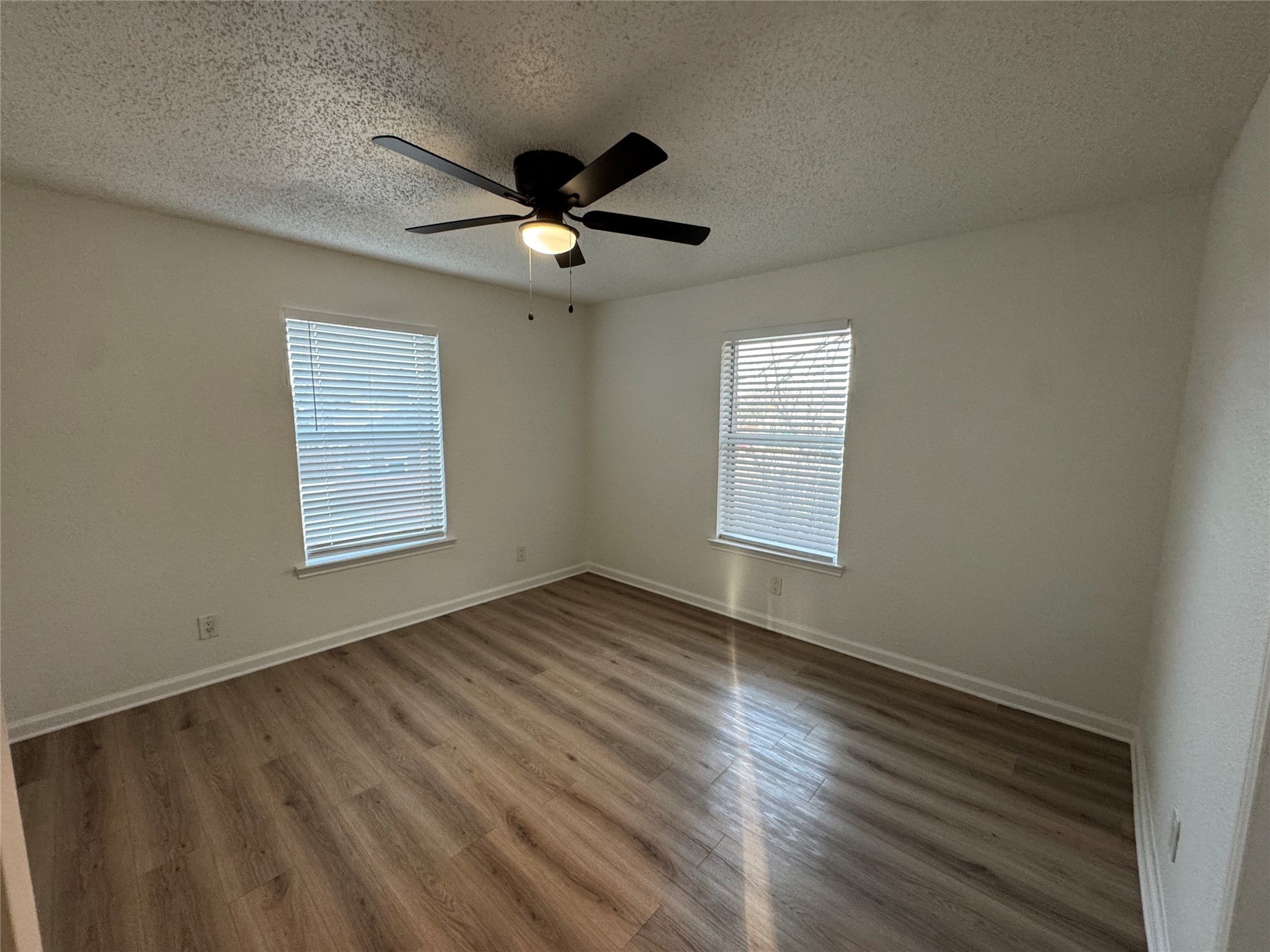 762 E Warrior Trail Grand Prairie TX 75052