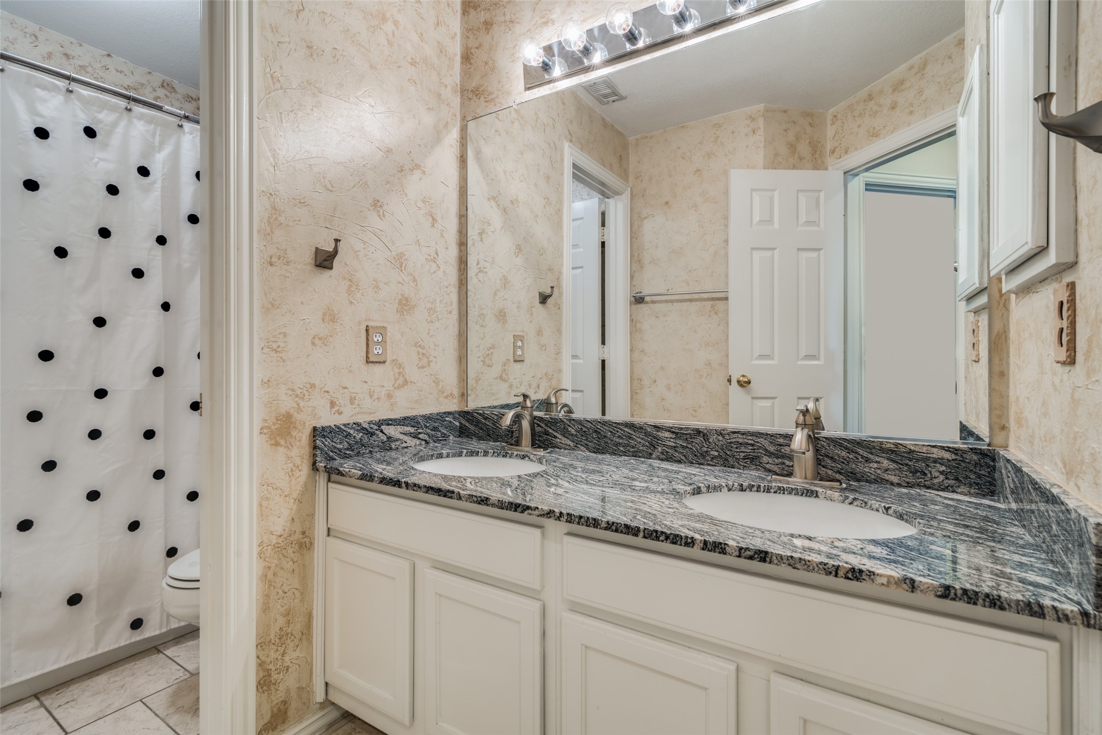6217 Palomino Drive Plano TX 75024