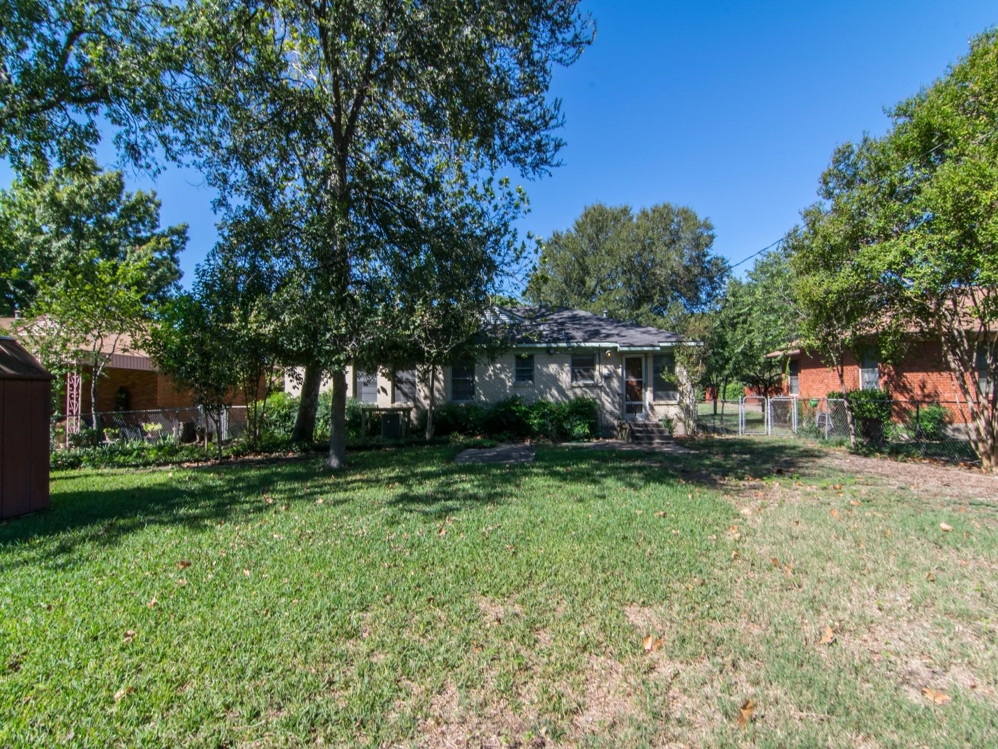 9302 Piper Lane Dallas TX 75228