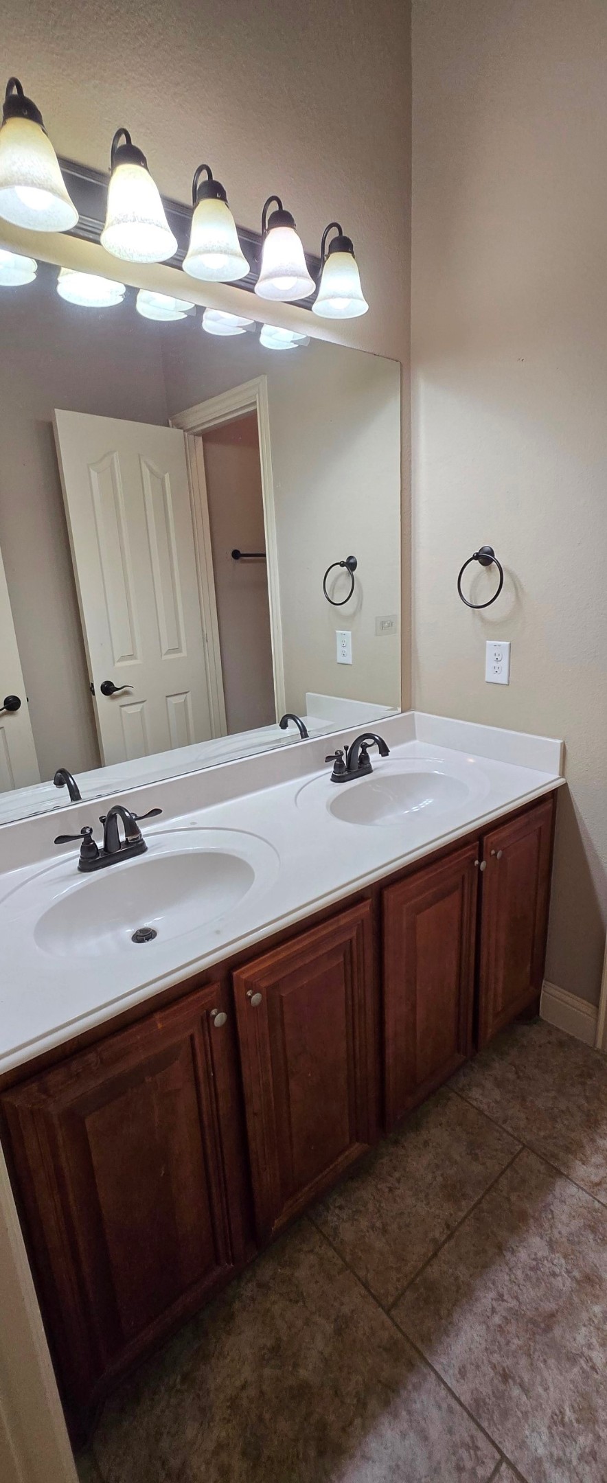2323 Tawny Owl Road Grand Prairie TX 75052