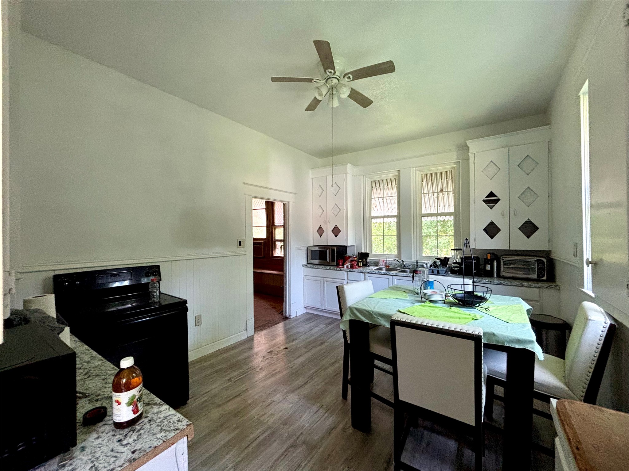 504 Brown Avenue Paris TX 75460