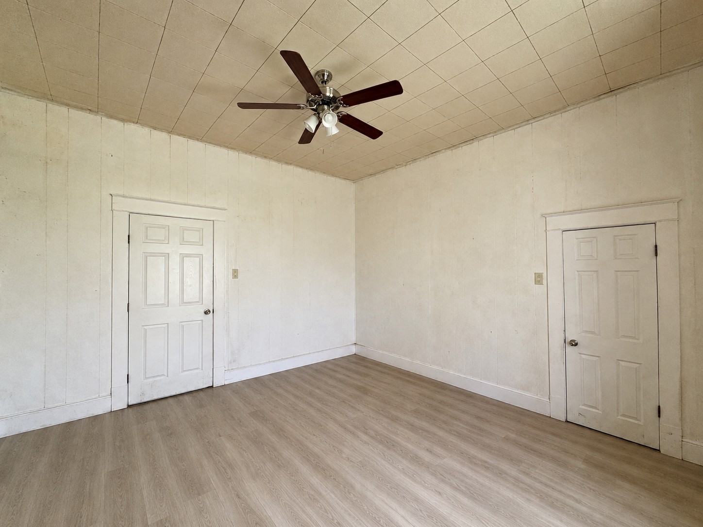 504 Brown Avenue Paris TX 75460