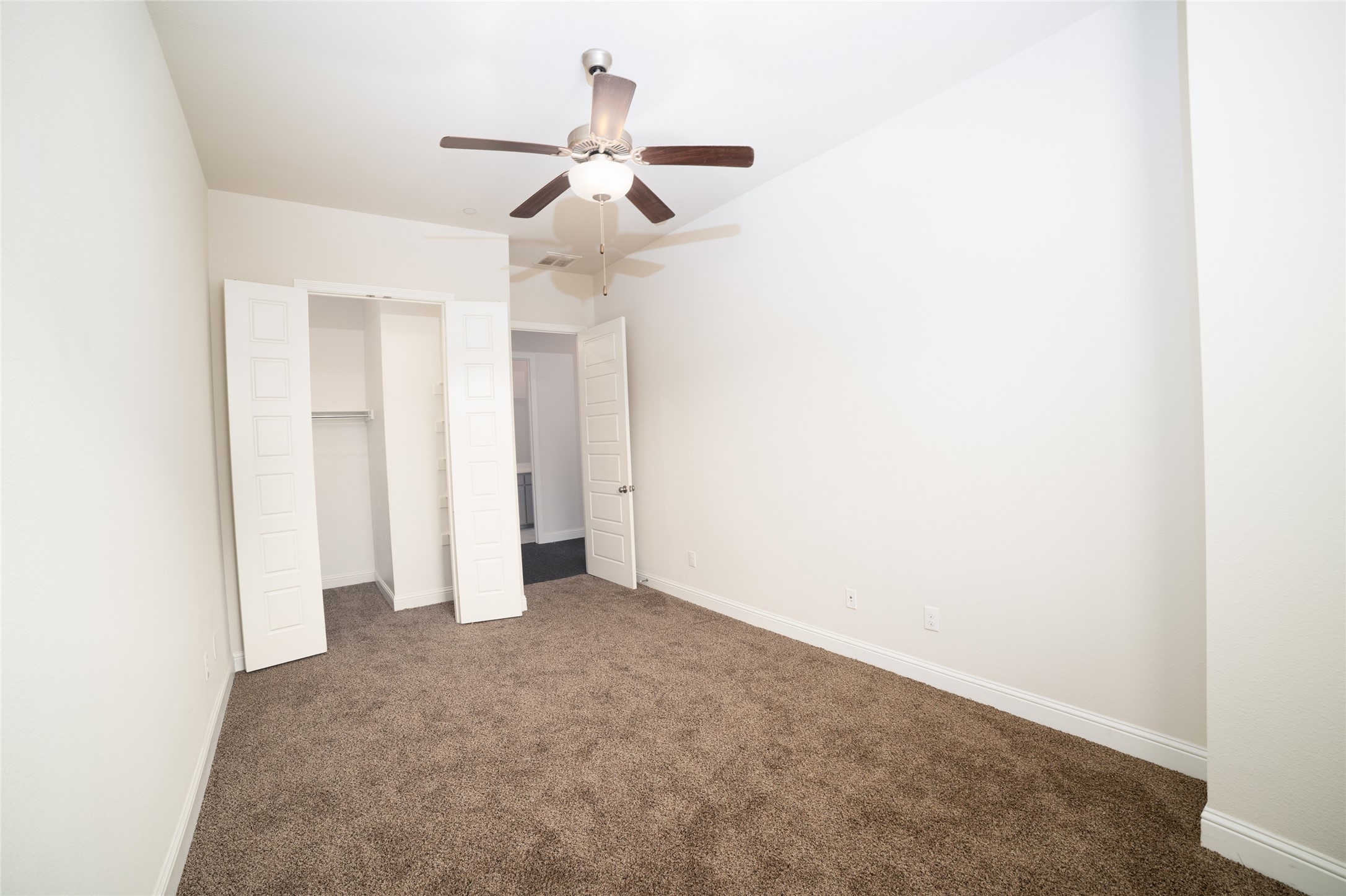 293 Ferndale Street Lewisville TX 75056