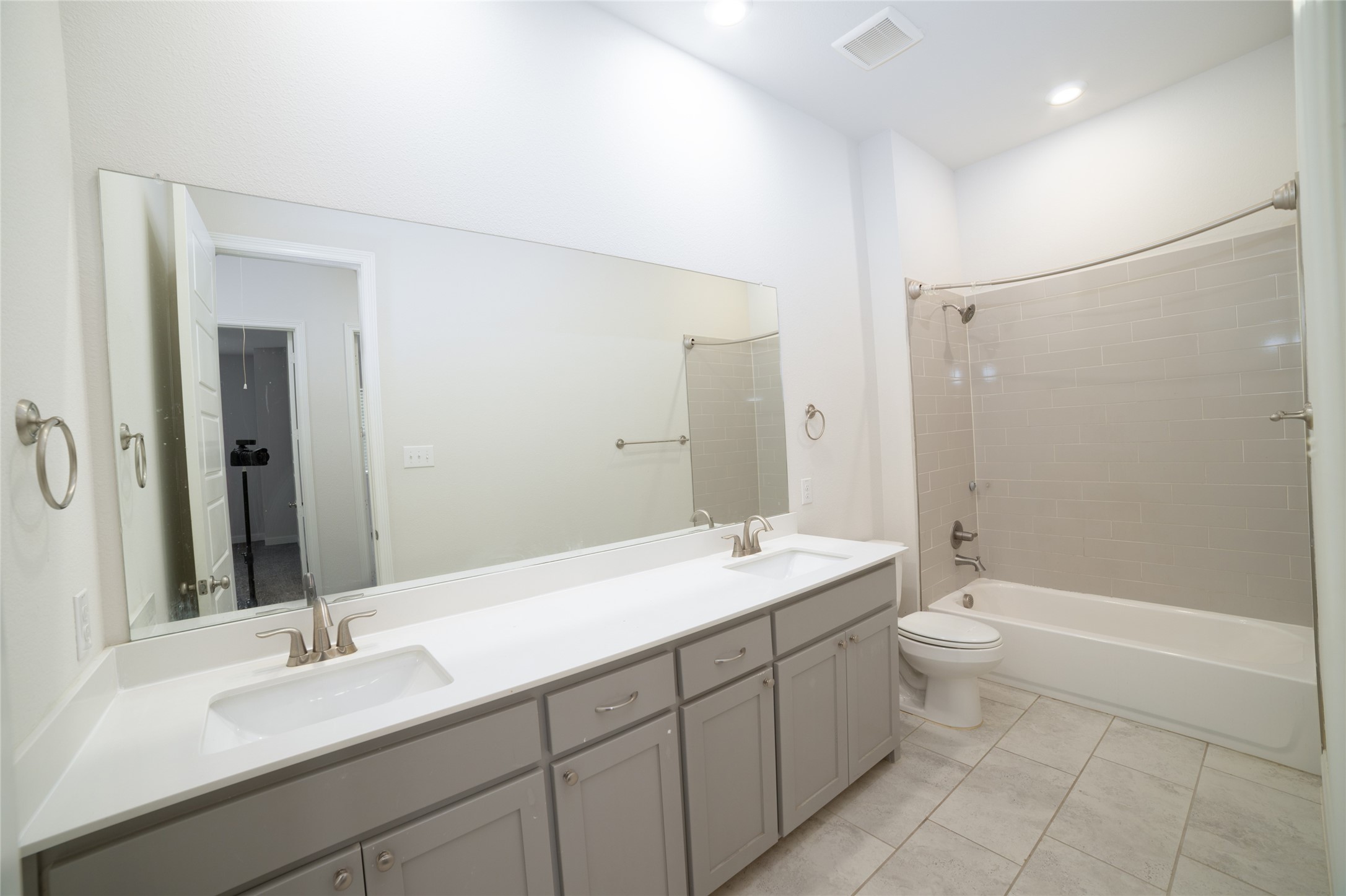 293 Ferndale Street Lewisville TX 75056