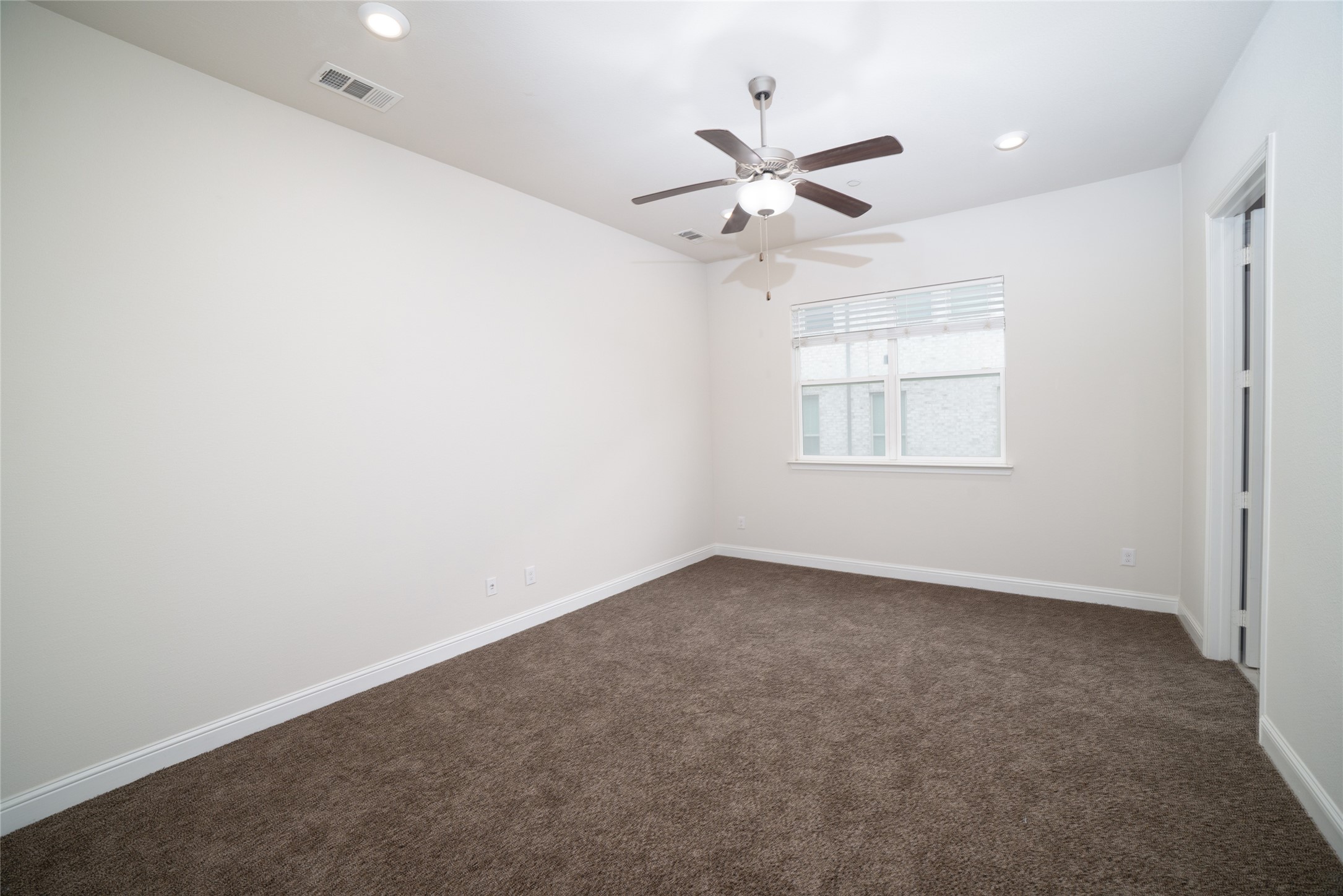 293 Ferndale Street Lewisville TX 75056