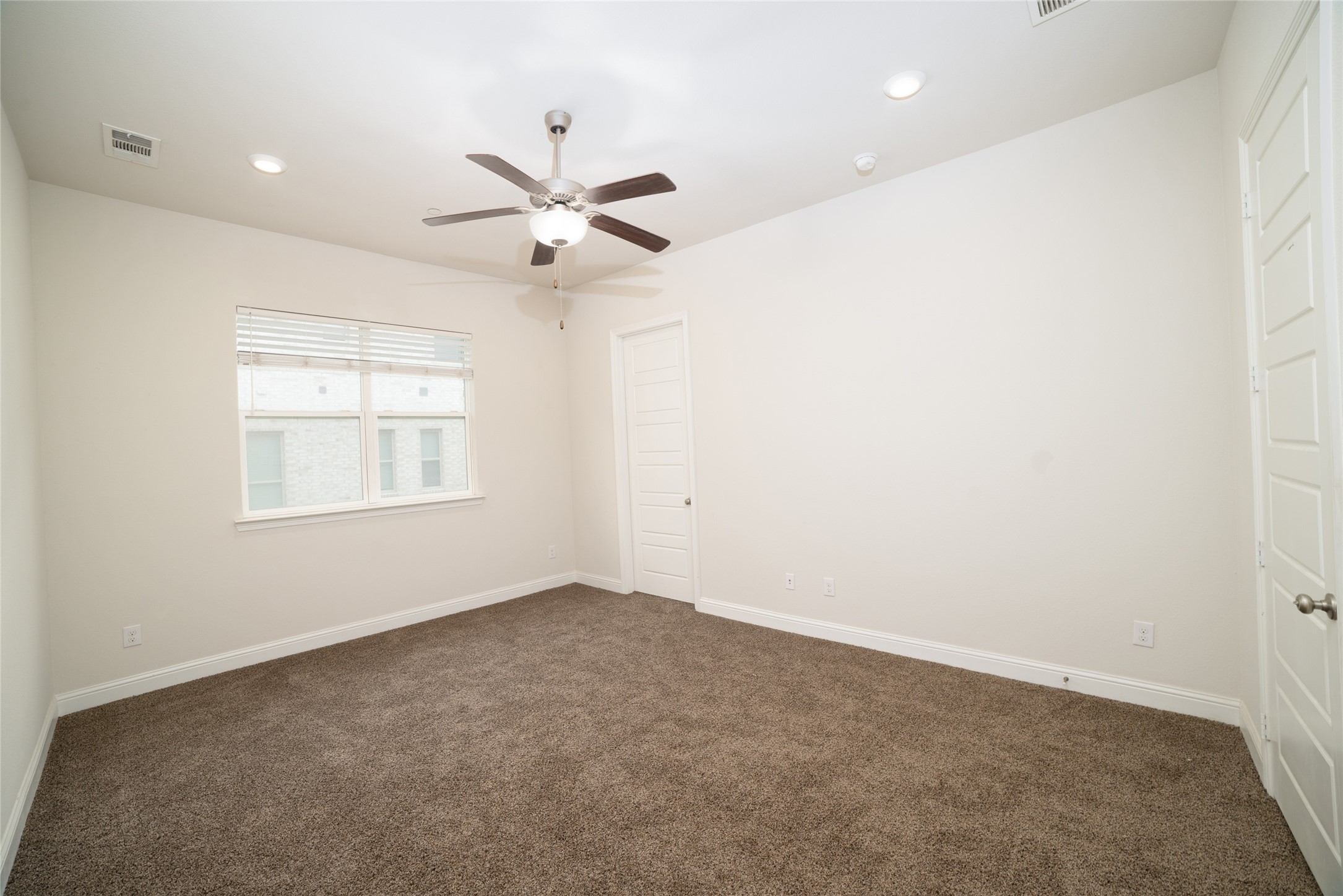 293 Ferndale Street Lewisville TX 75056