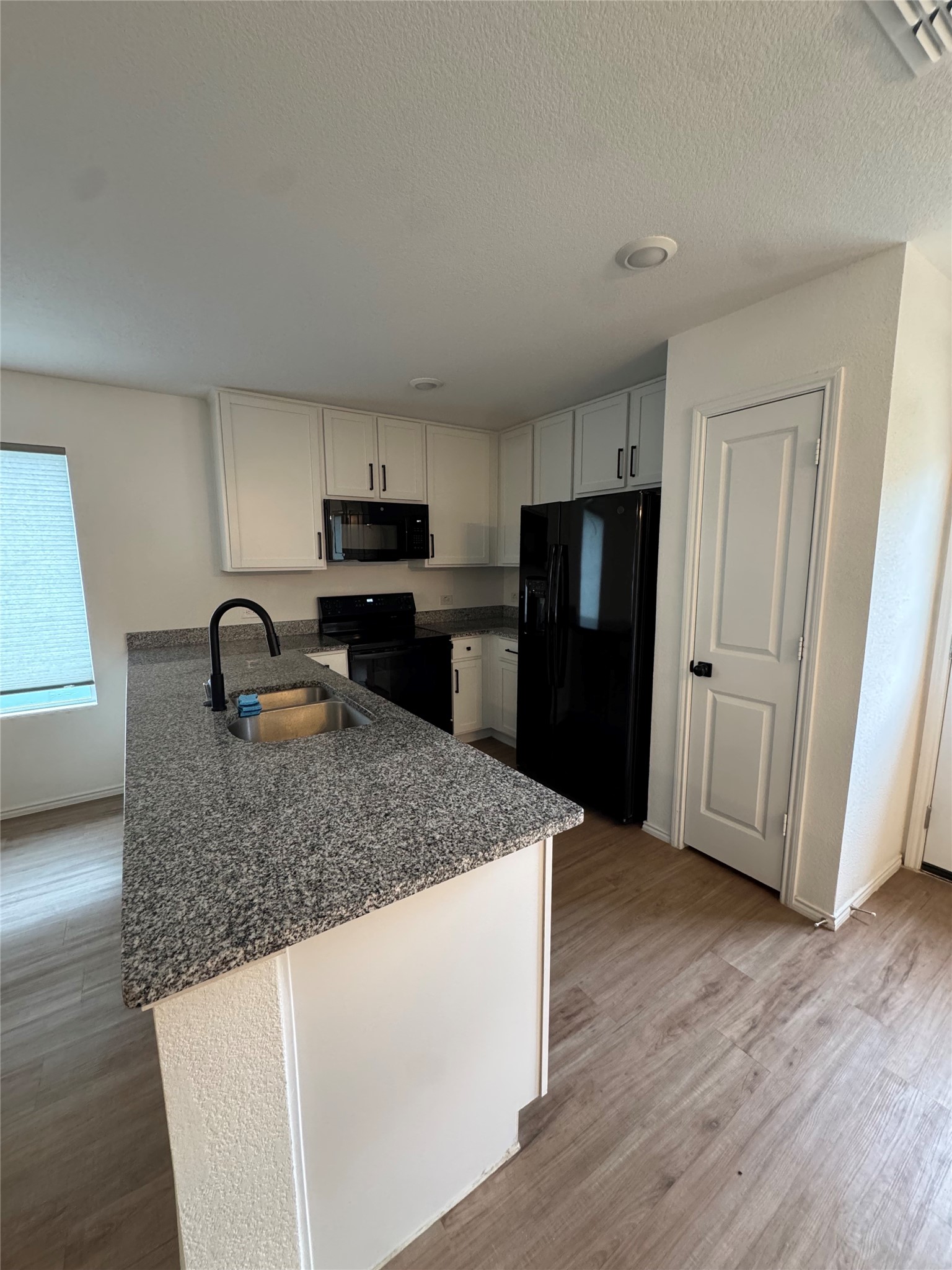 5808 Cherry Hollow Princeton TX 75407
