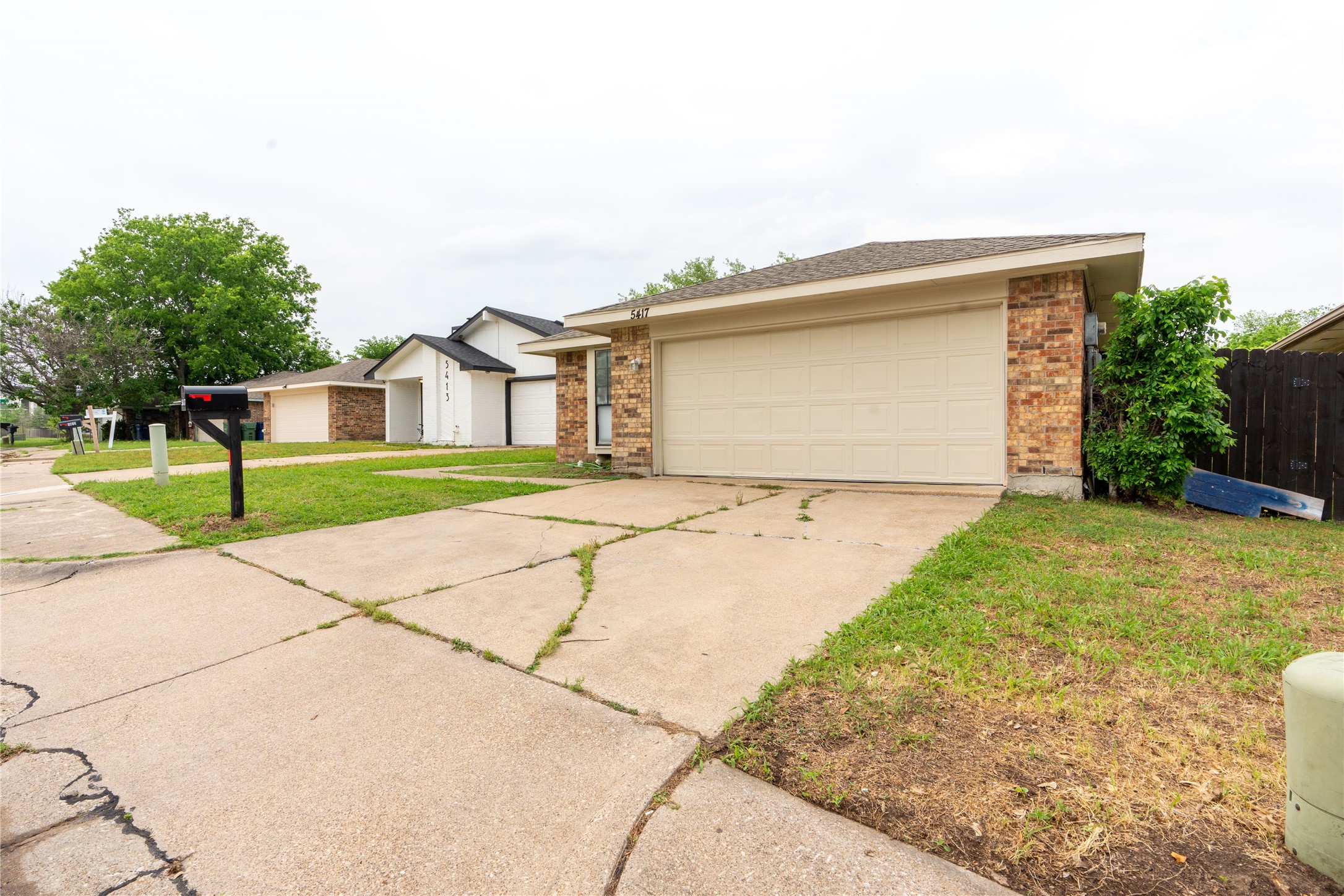 5417 Knollridge Drive Garland TX 75043