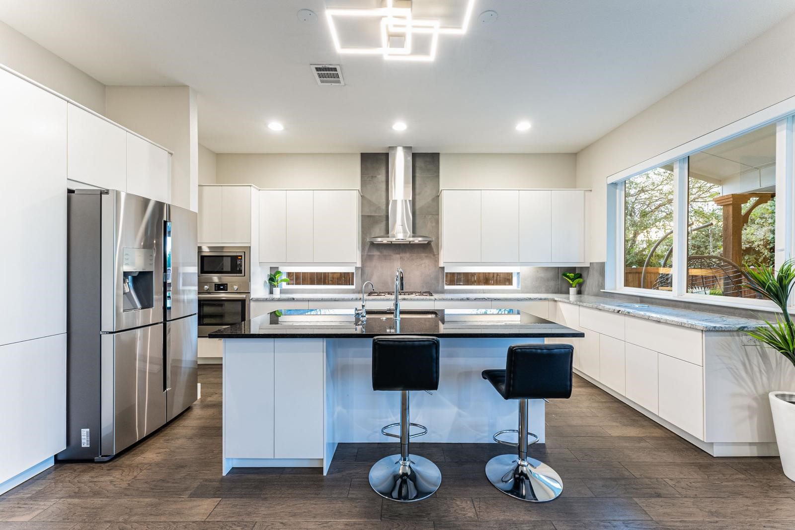 4013 Ivanhoe Lane Dallas TX 75212