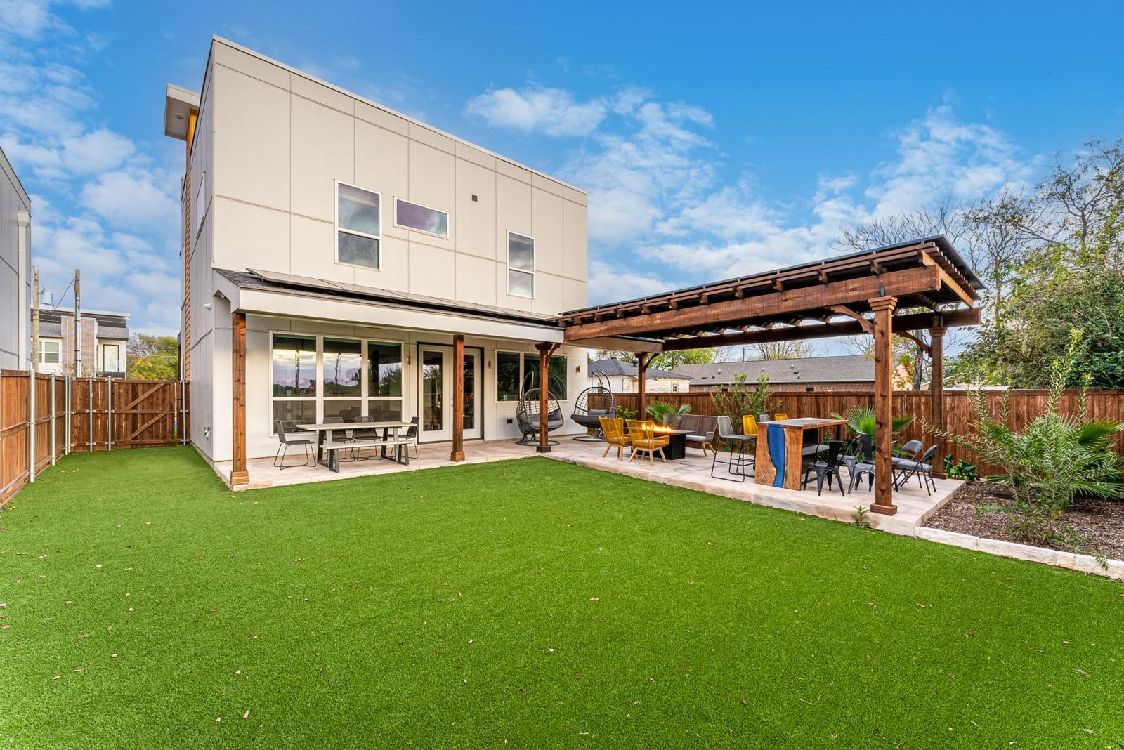 4013 Ivanhoe Lane Dallas TX 75212