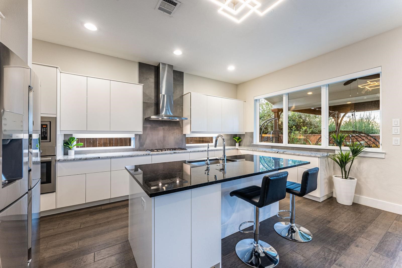 4013 Ivanhoe Lane Dallas TX 75212