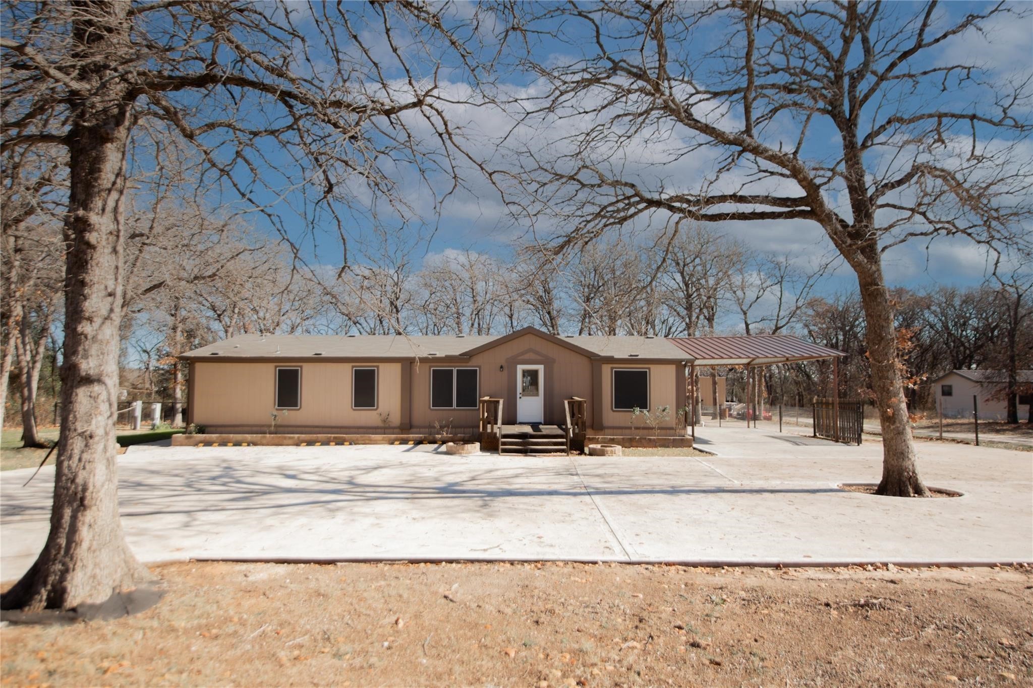 153 Alice Springs Lane Weatherford TX 76085