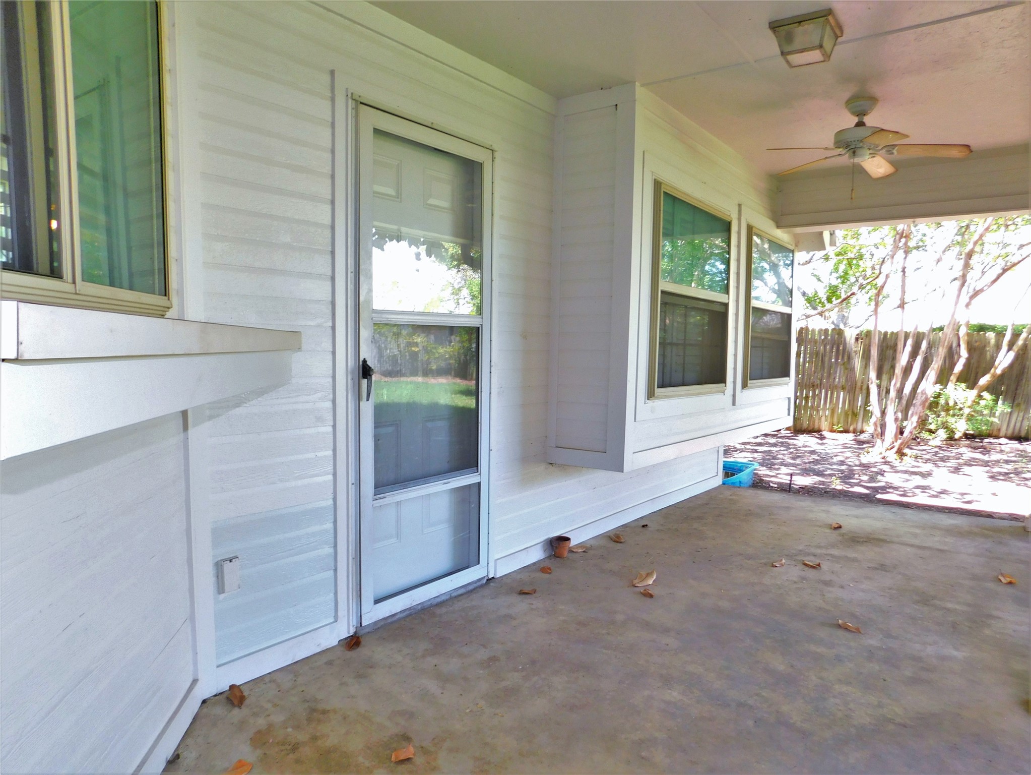 1539 Pickwick Lane Denton TX 76209