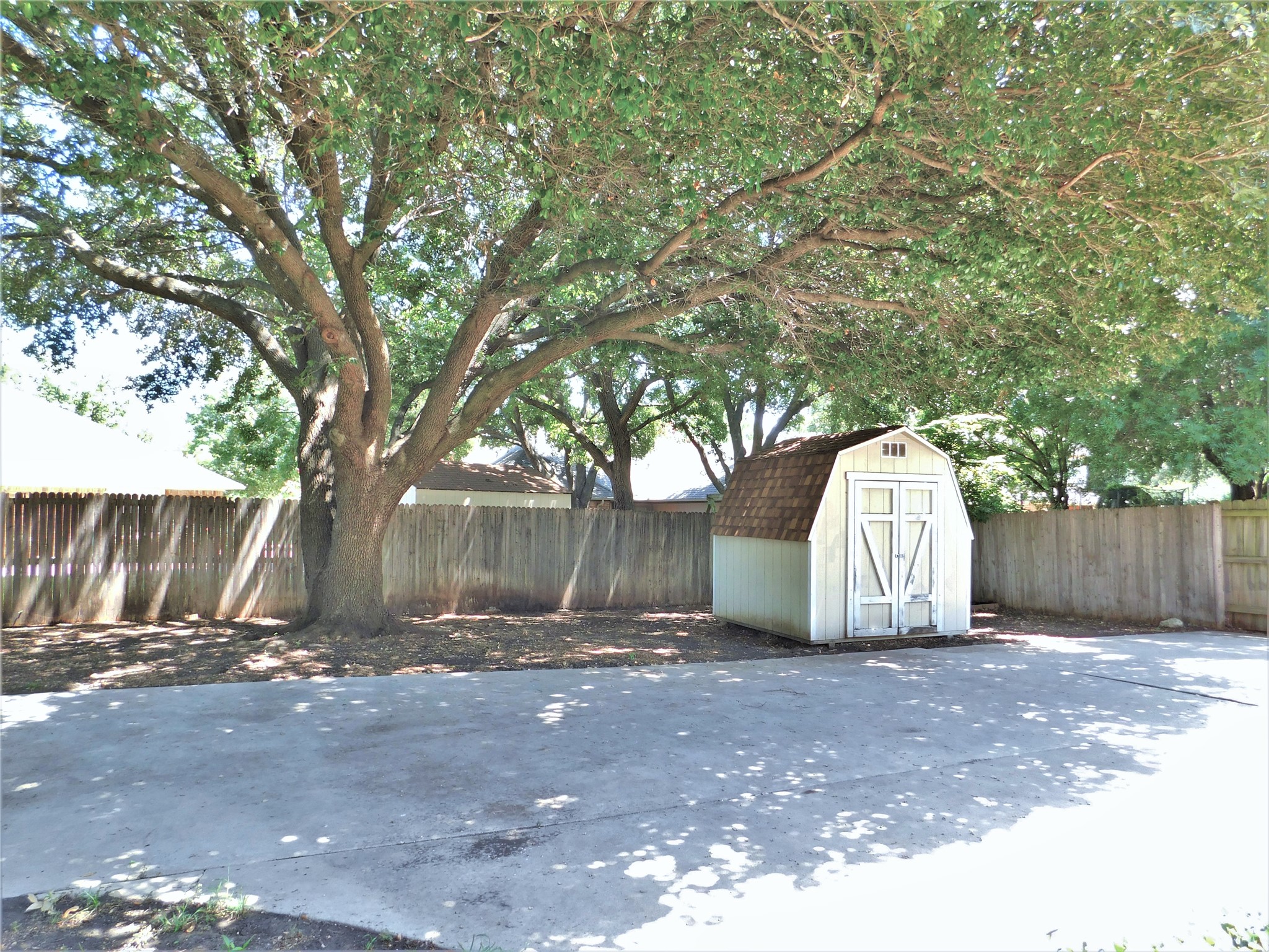 1539 Pickwick Lane Denton TX 76209