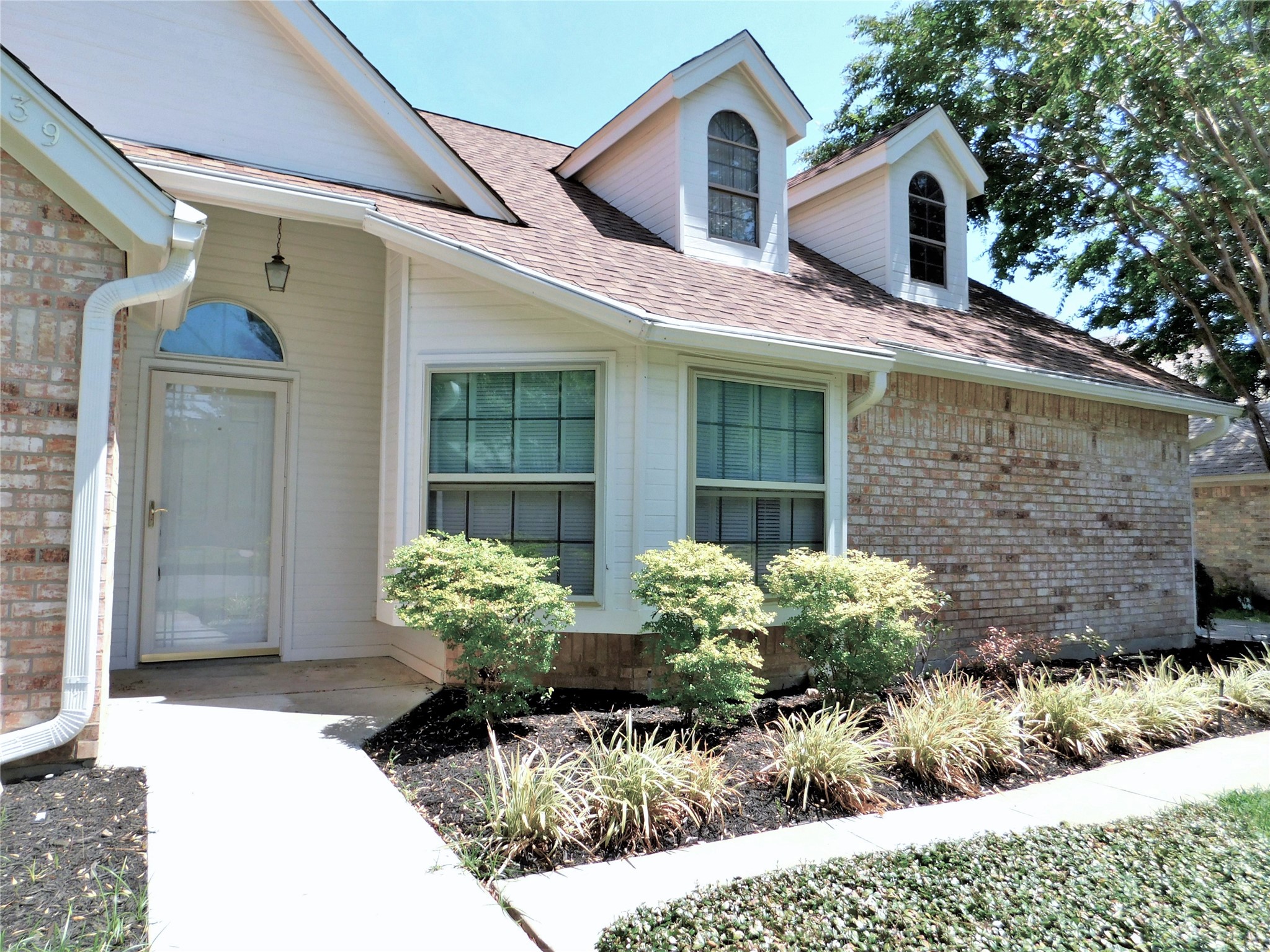 1539 Pickwick Lane Denton TX 76209