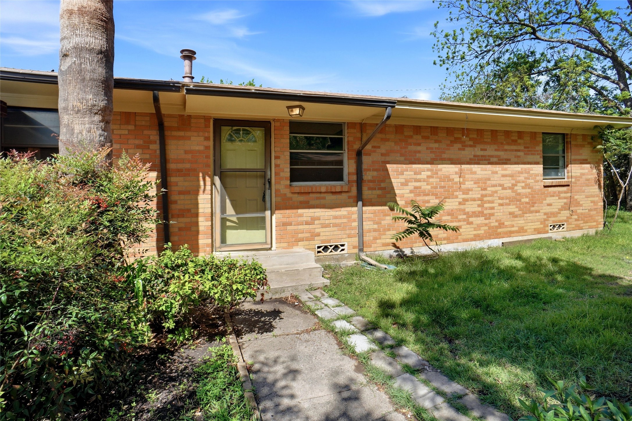 900 Emery Street Denton TX 76201
