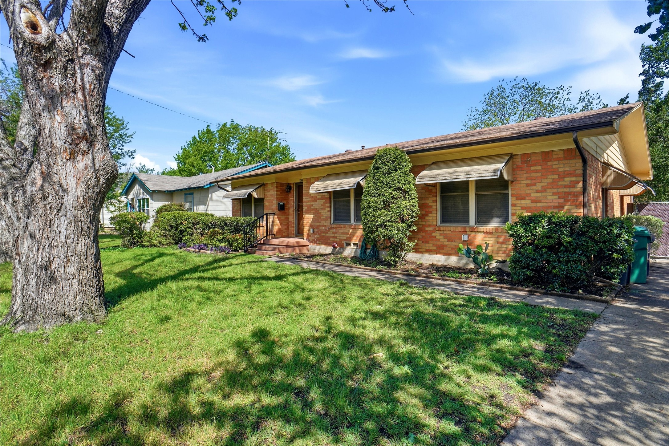 900 Emery Street Denton TX 76201
