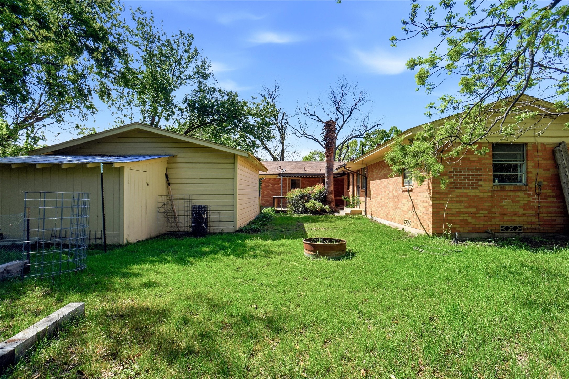 900 Emery Street Denton TX 76201