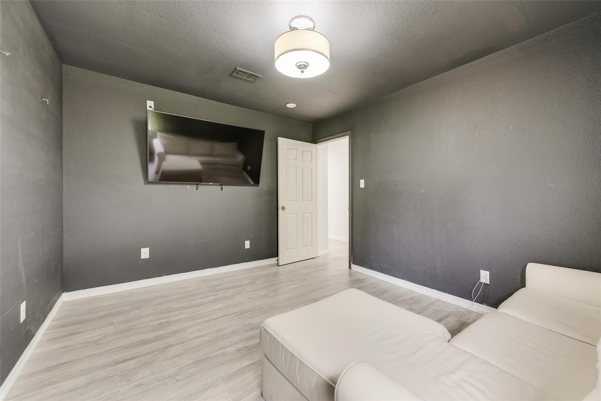 603 Pine Meadow Court Arlington TX 76012