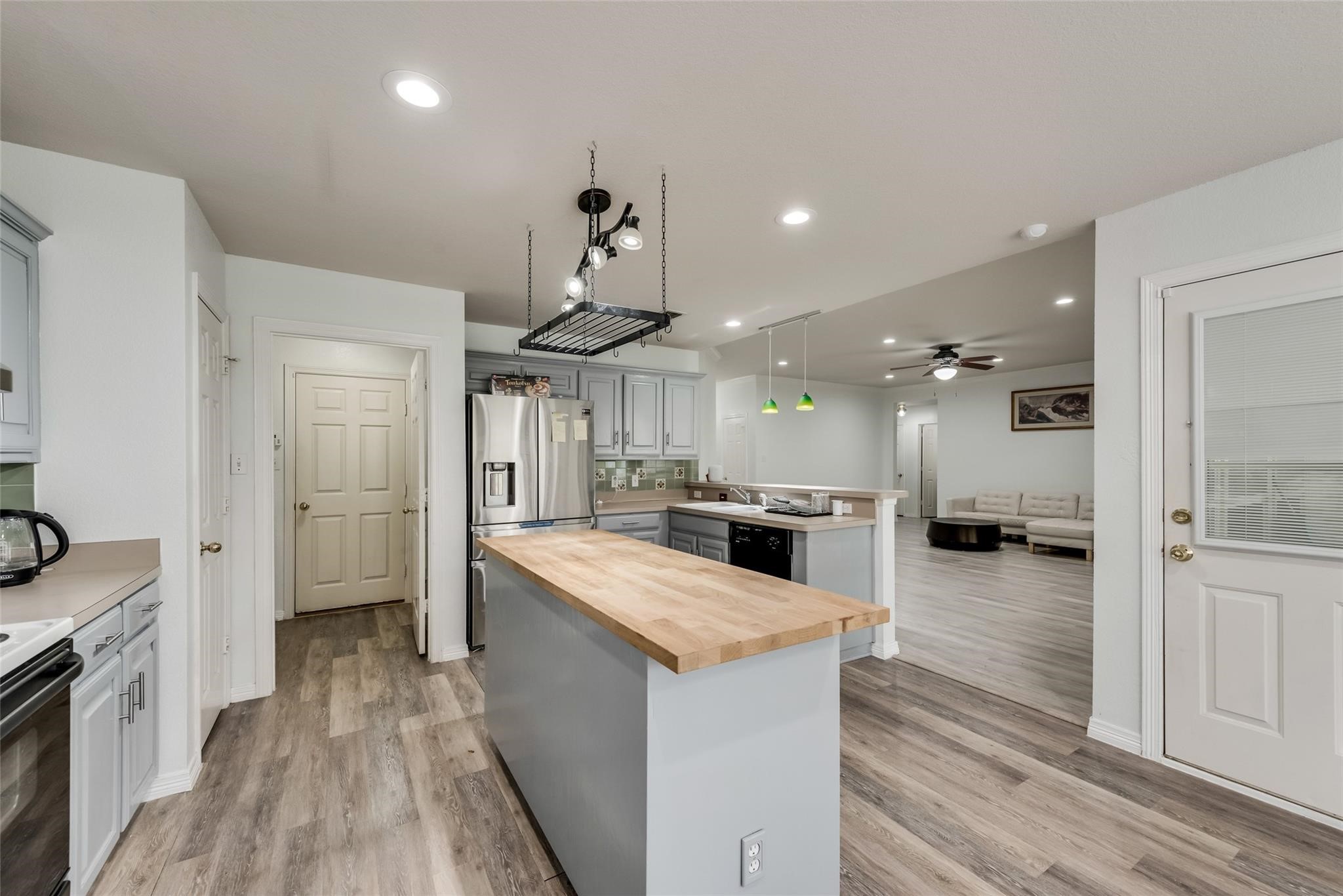 603 Pine Meadow Court Arlington TX 76012