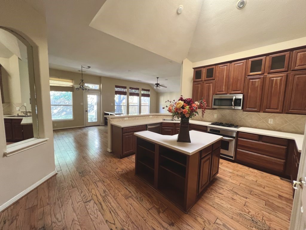 1570 Bonham Parkway Lantana TX 76226