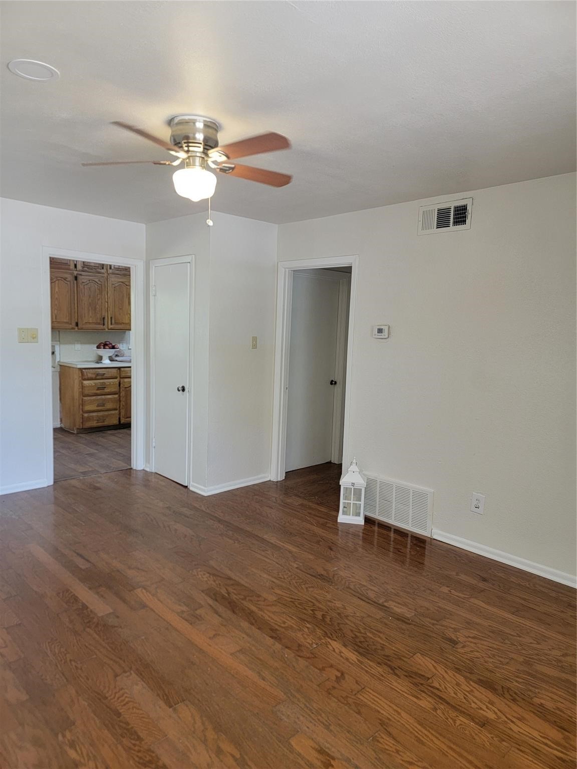 2223 Anderson Street Irving TX 75062