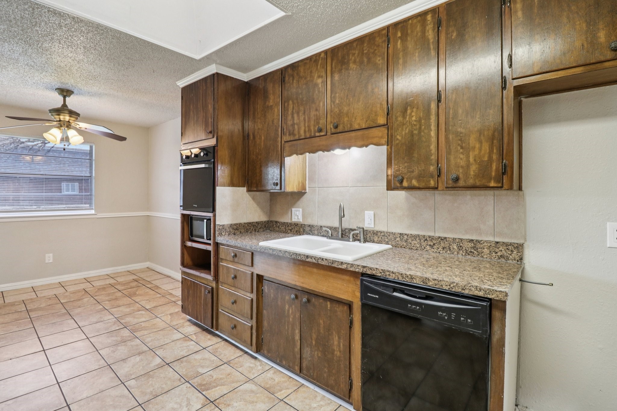 413 Glenhaven Drive Azle TX 76020